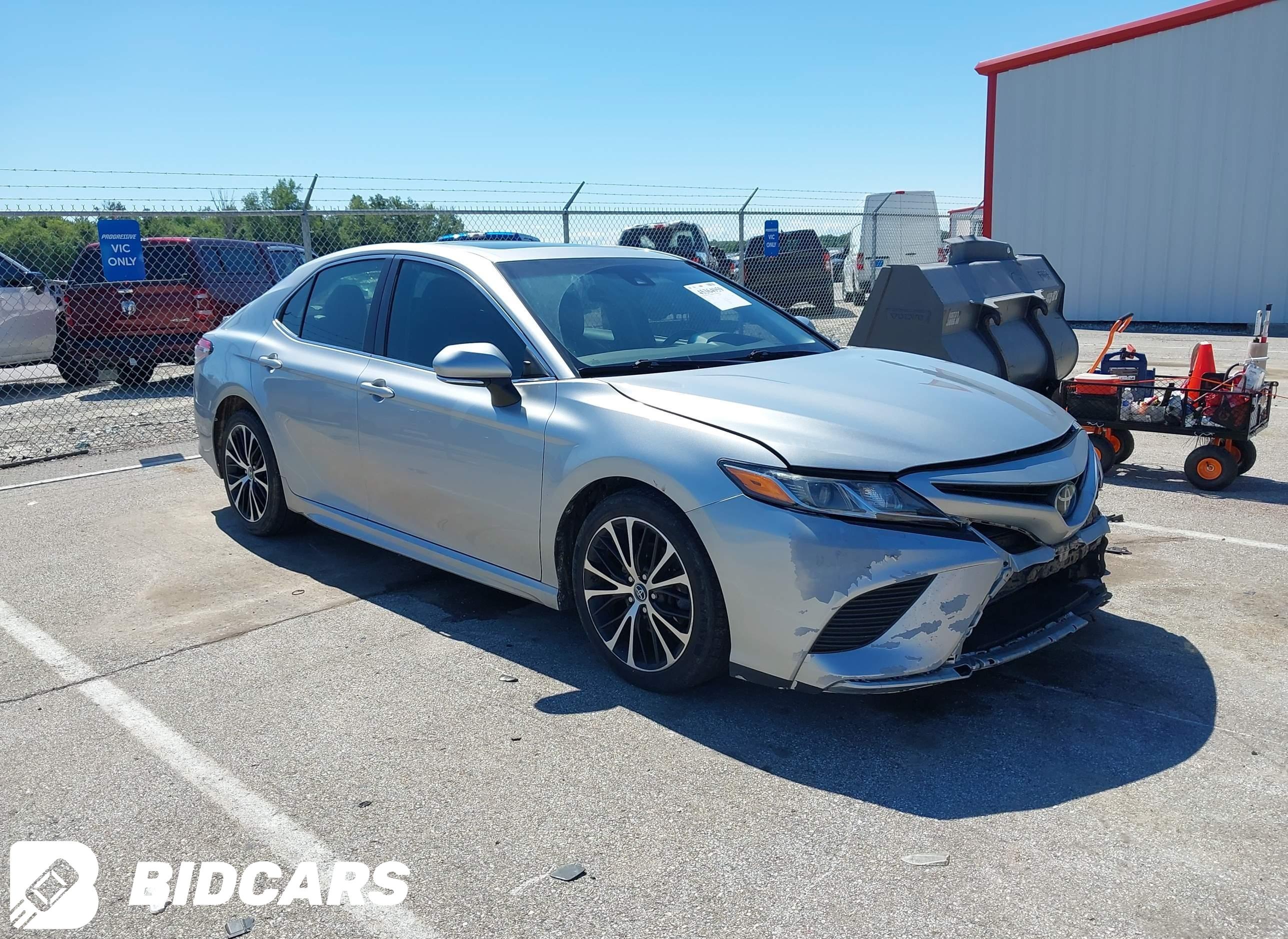 2018 Toyota Camry, SE