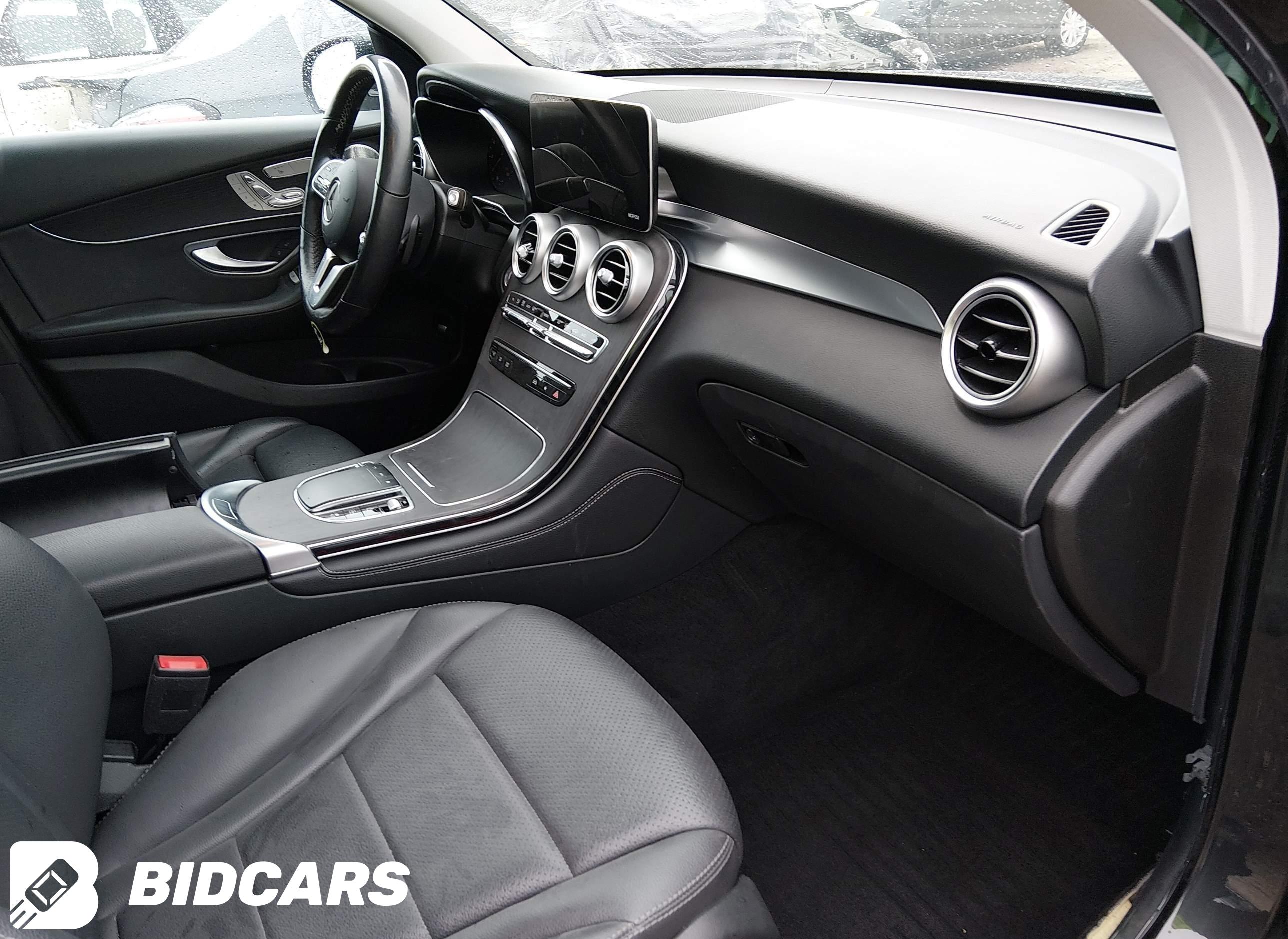 2021 Mercedes-Benz GLC 300, 4...