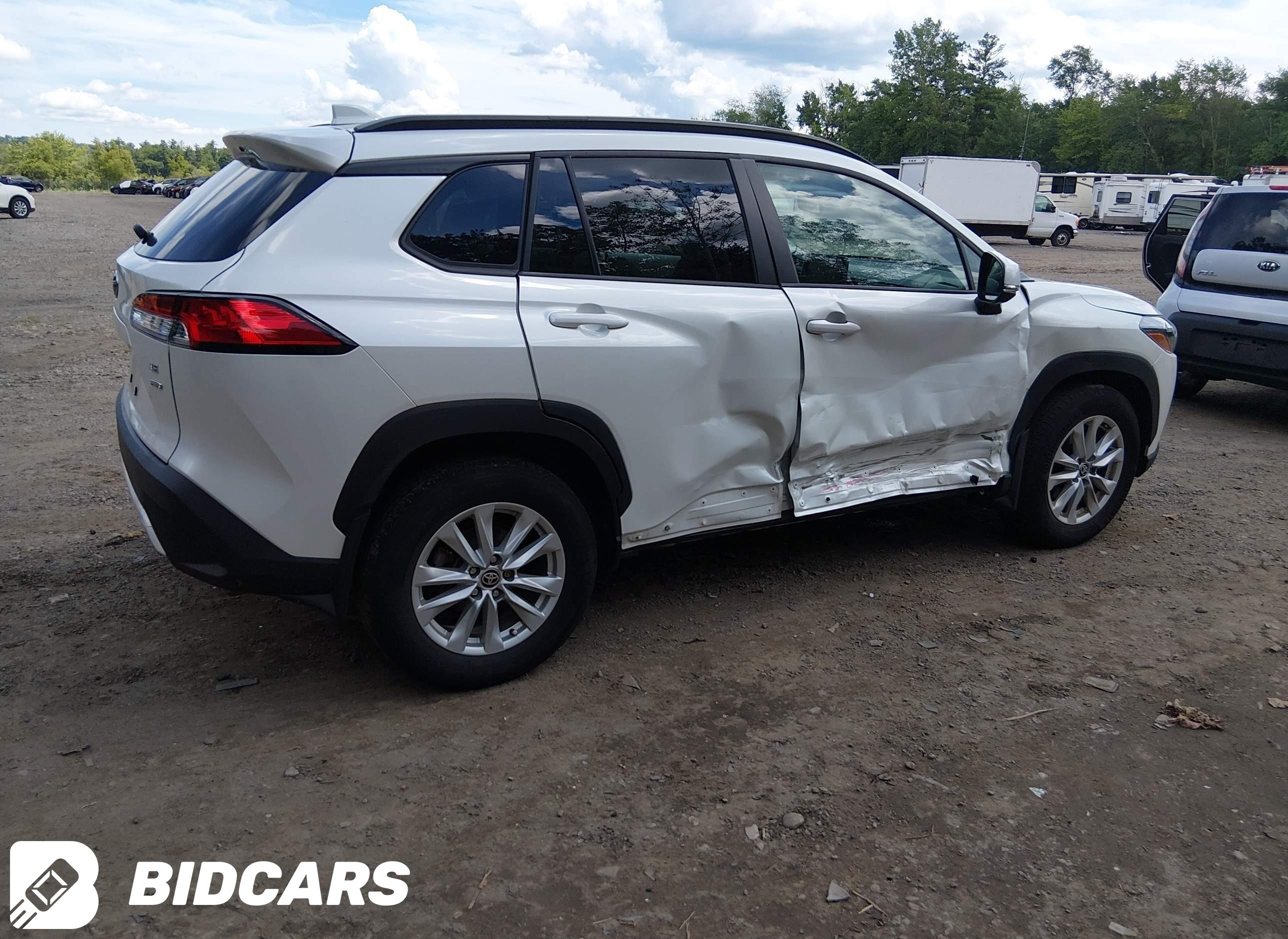 2023 Toyota Corolla Cross, LE