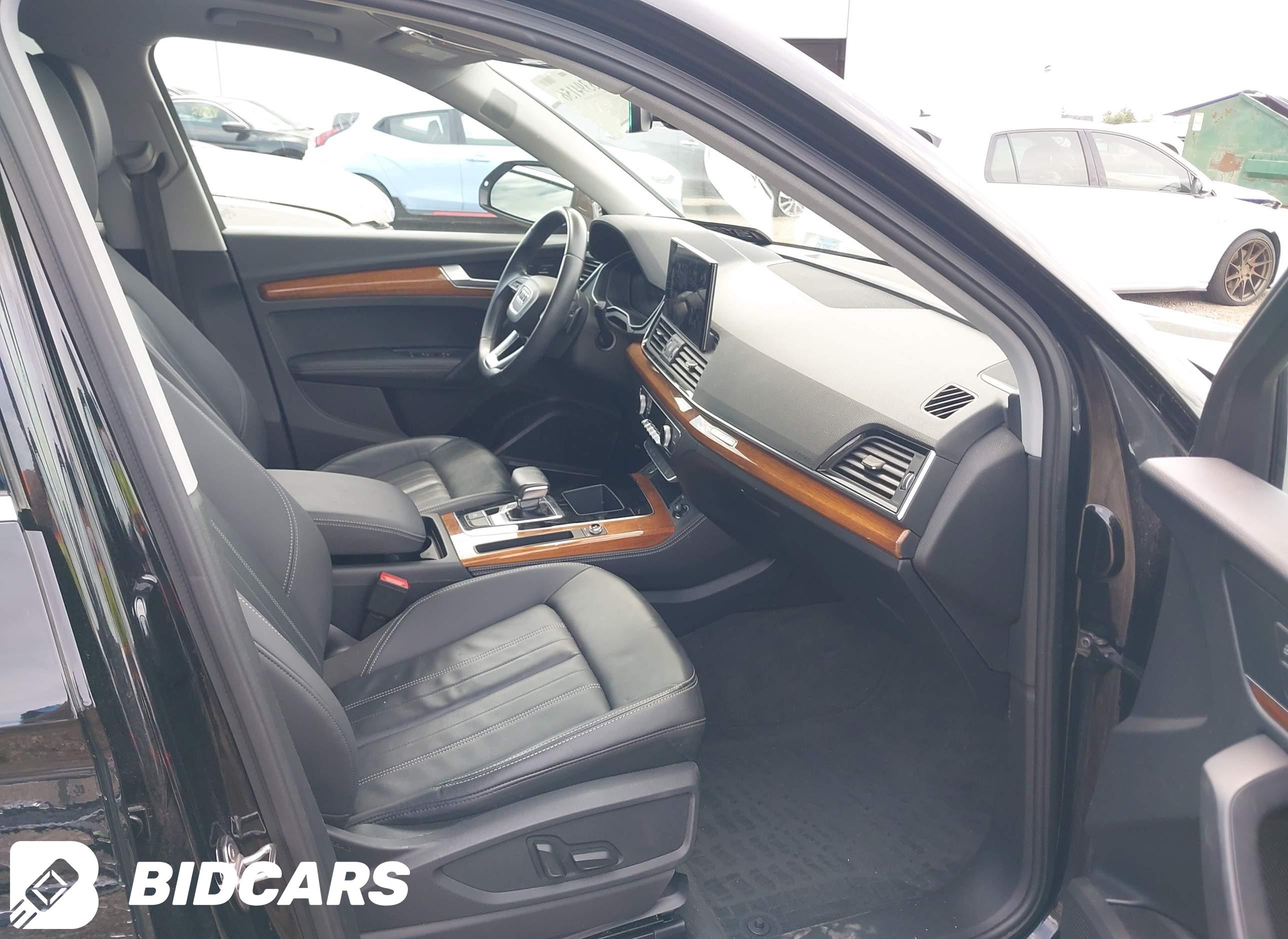 2023 Audi Q5, Premium Plus 45...