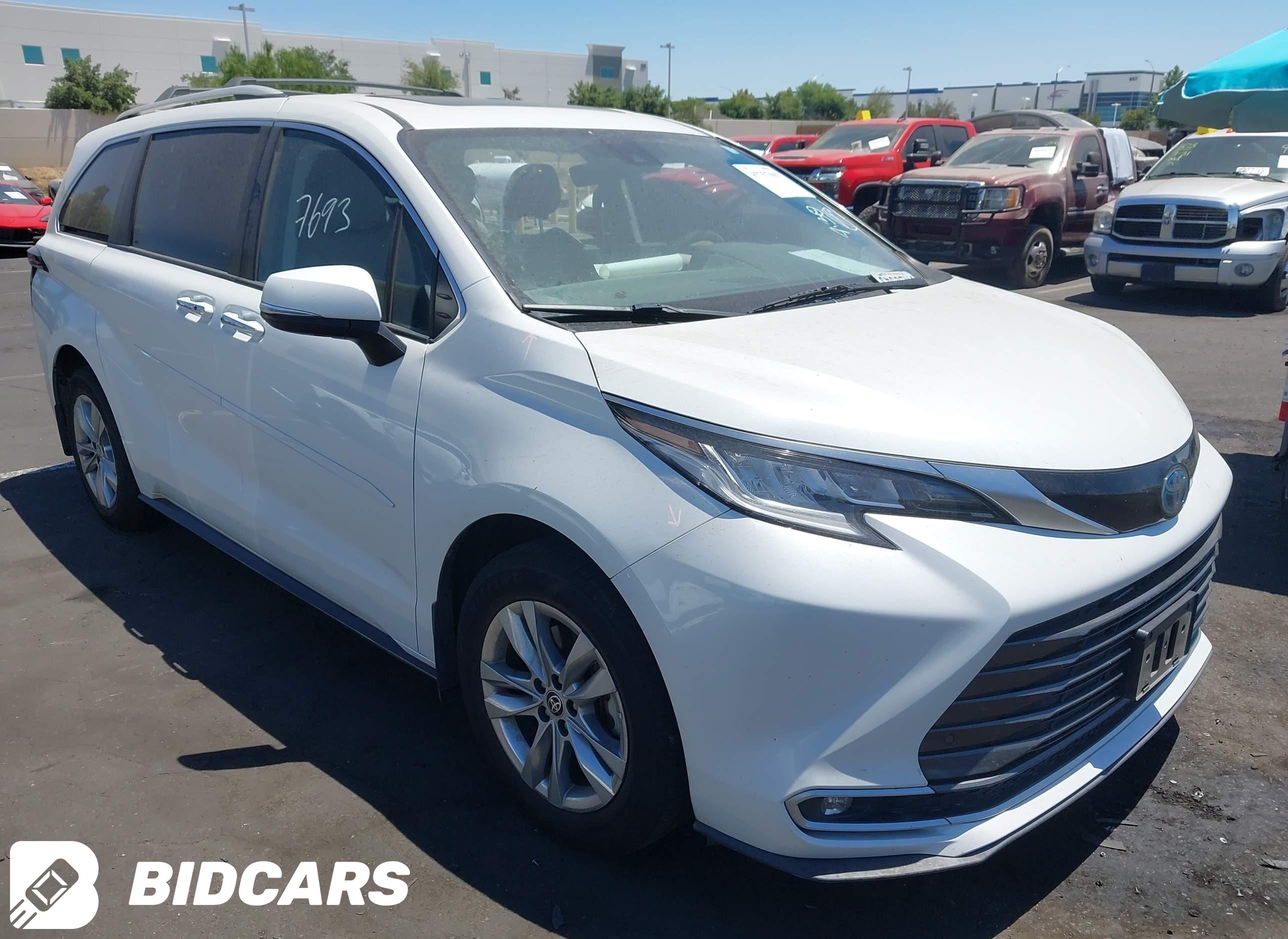 2022 Toyota Sienna, Limited