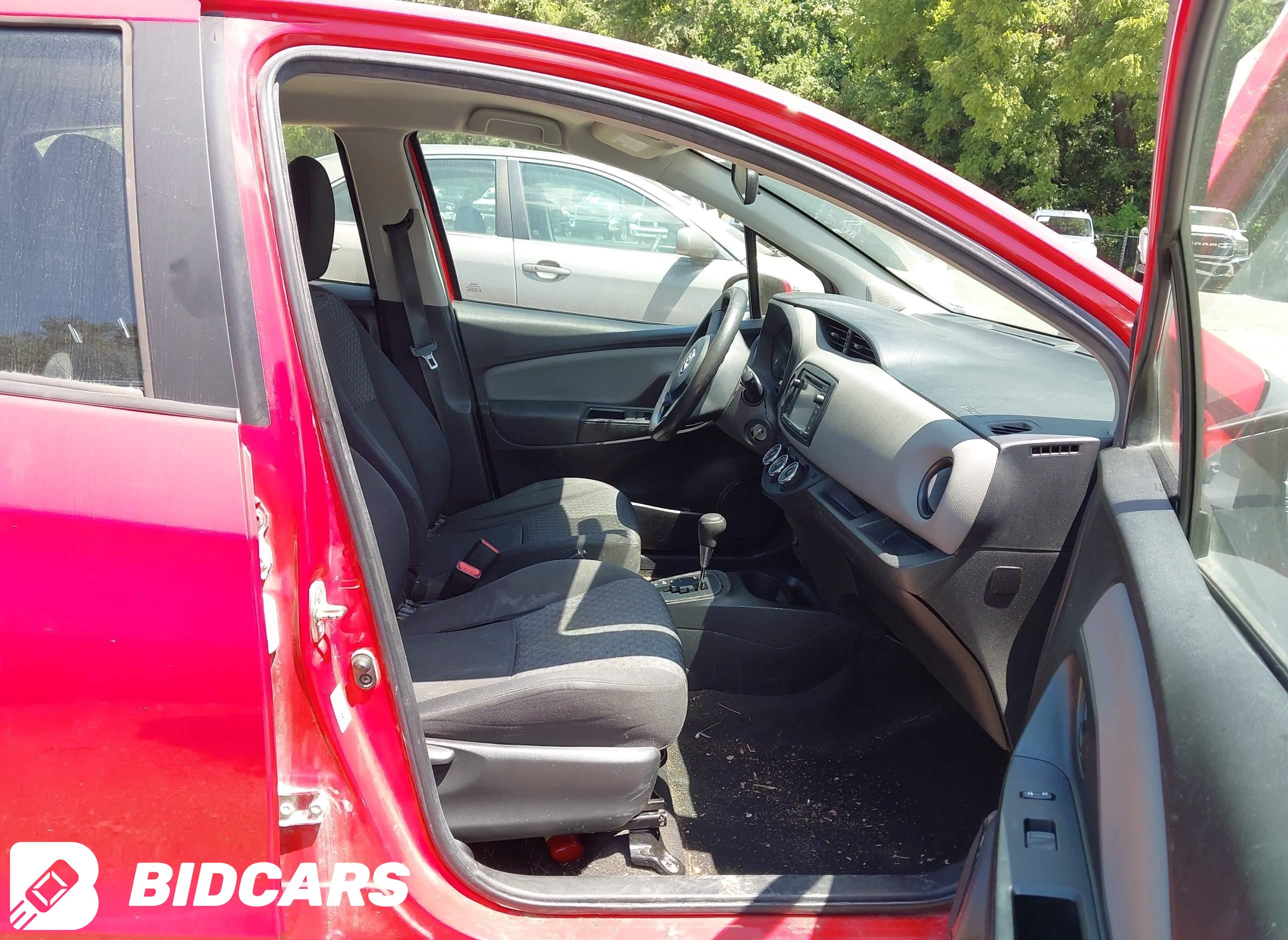 2015 Toyota Yaris, L
