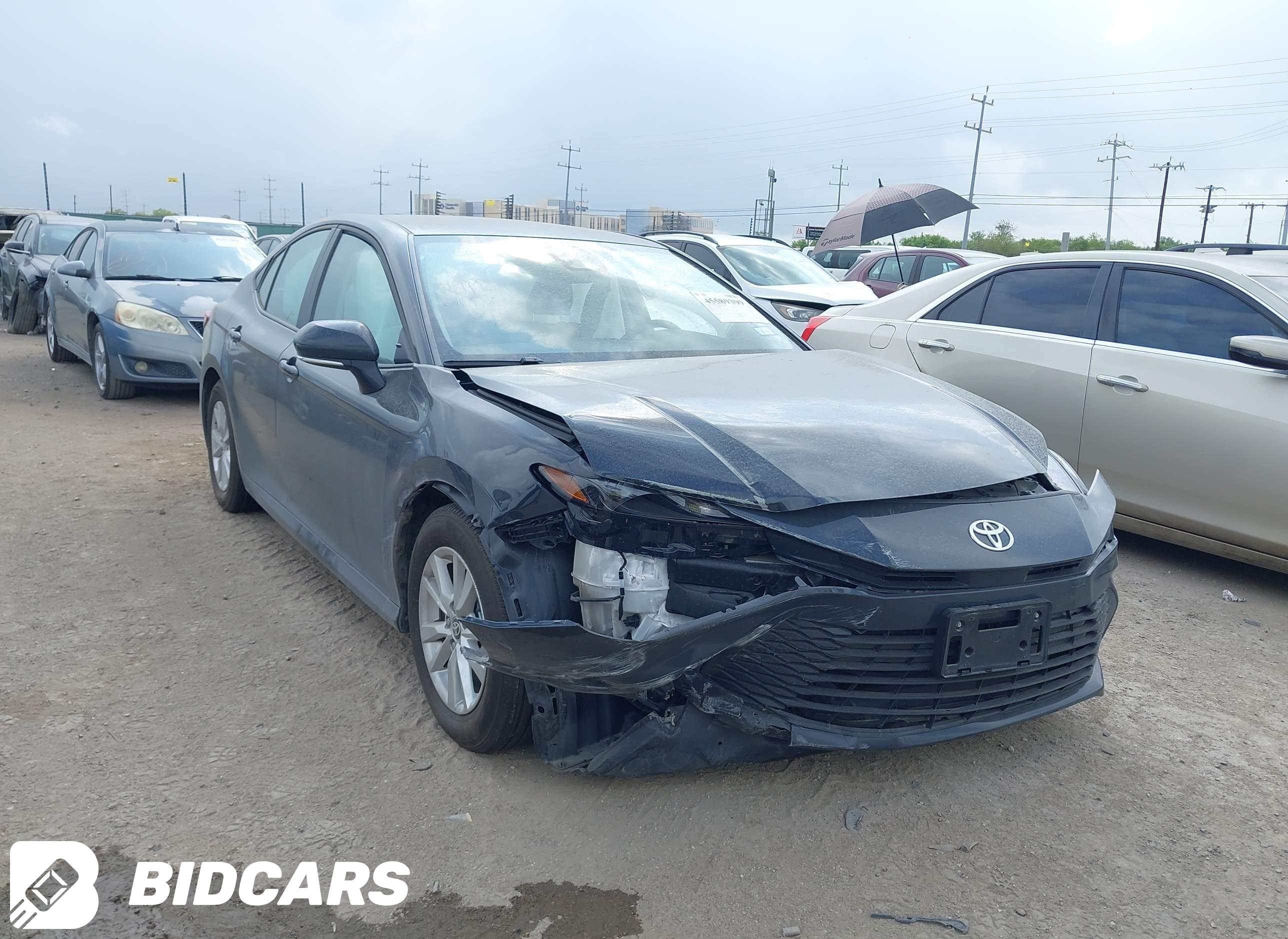 2026 Toyota Camry, LE