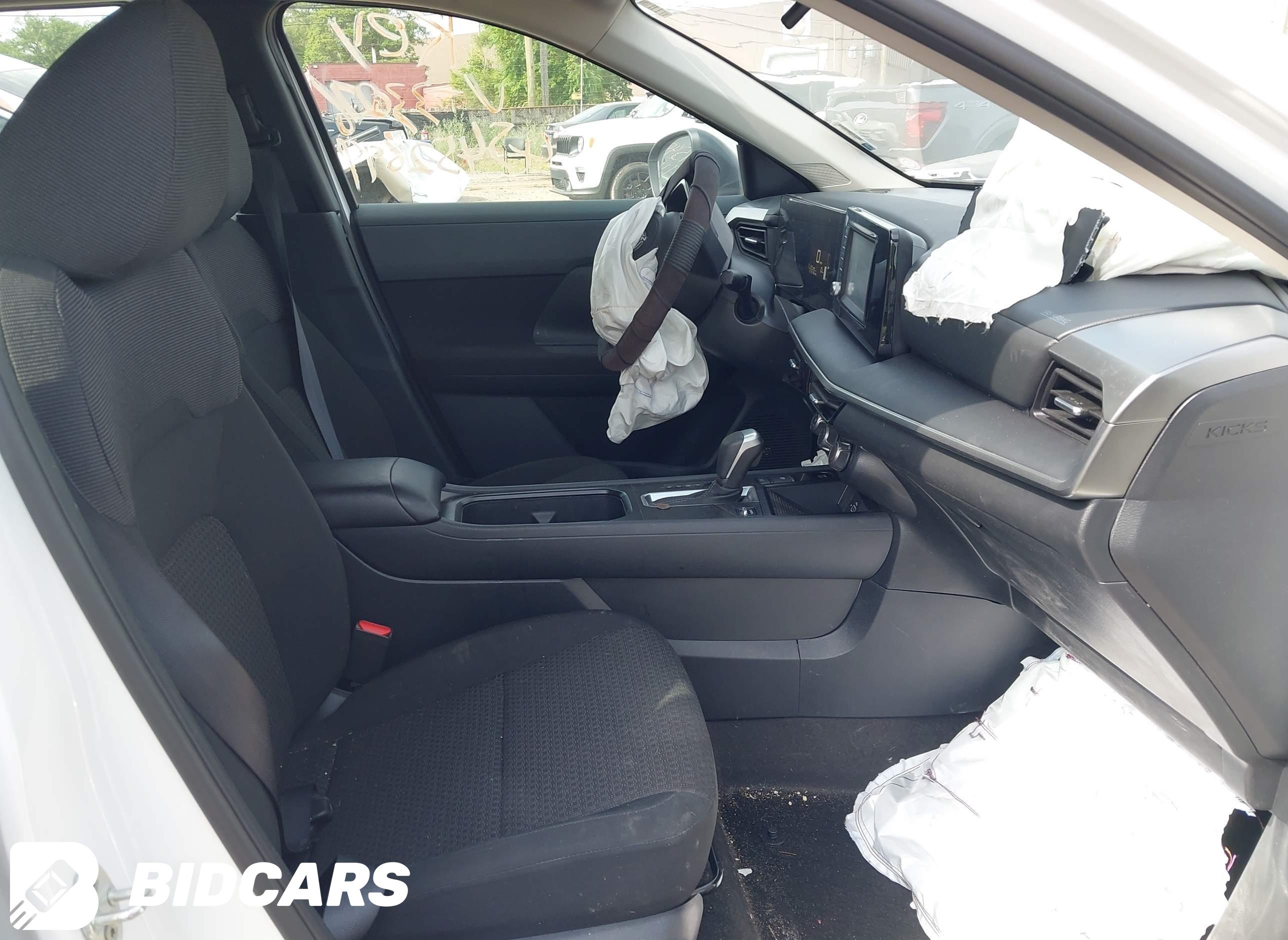 2025 Nissan Kicks, S Intellig...