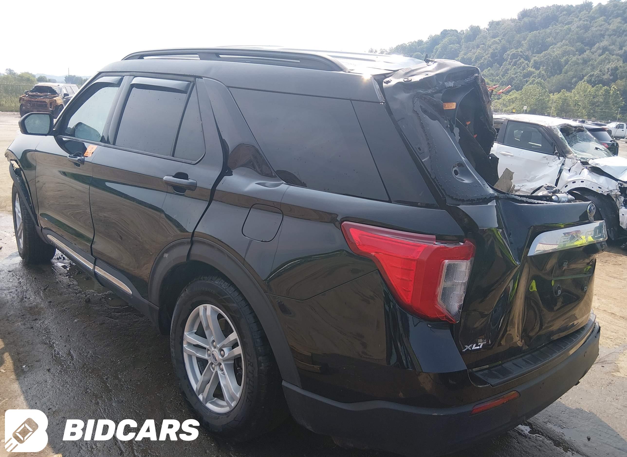 2022 Ford Explorer, Xlt