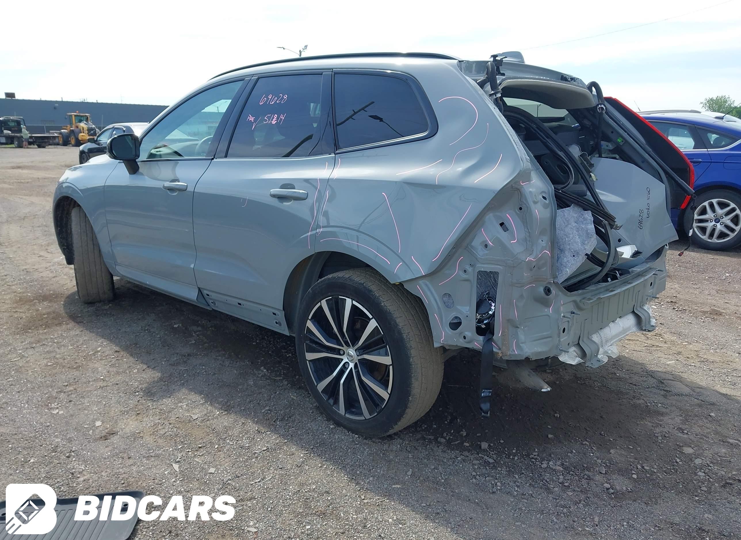 2024 Volvo XC60, B5 Plus Dark...