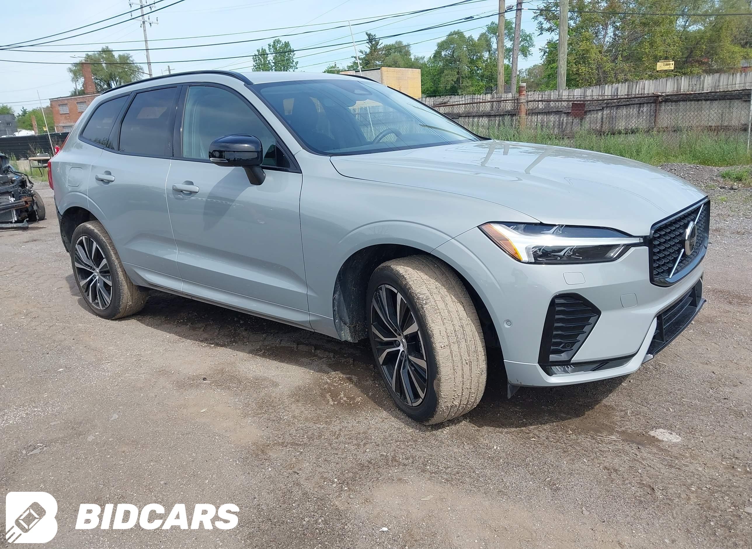 2024 Volvo XC60, B5 Plus Dark...