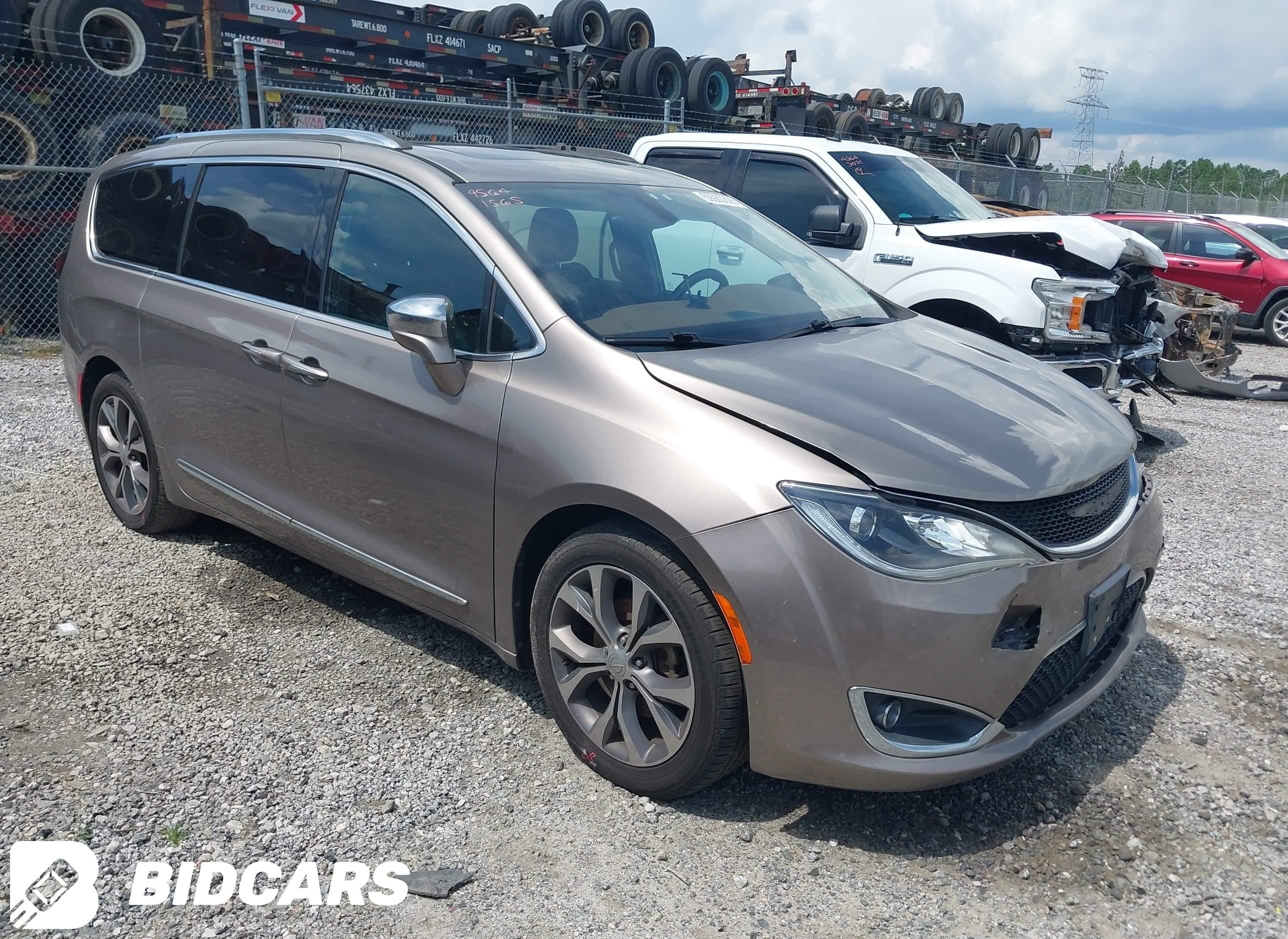 2017 Chrysler Pacifica, Limited