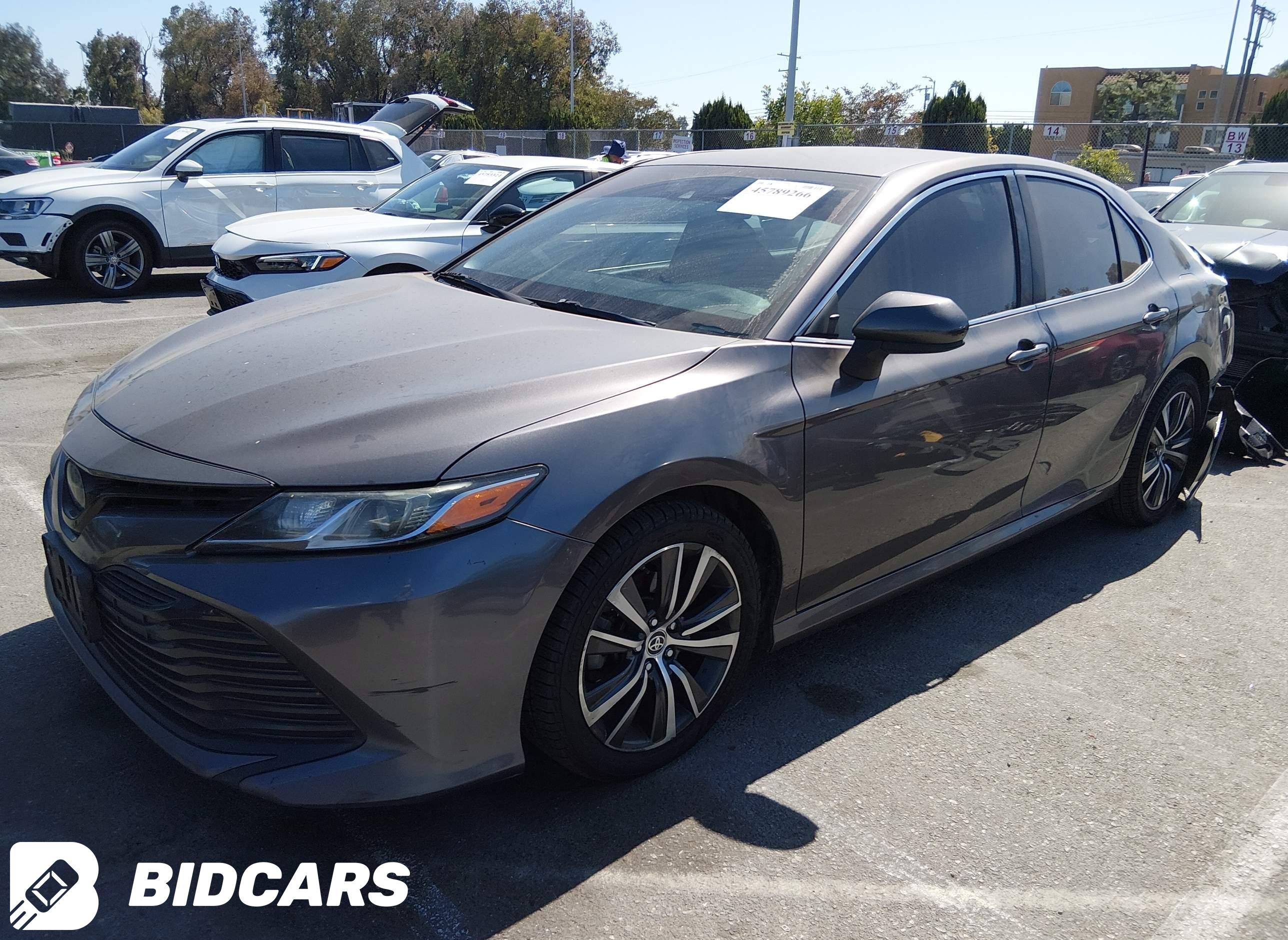 2019 Toyota Camry, LE