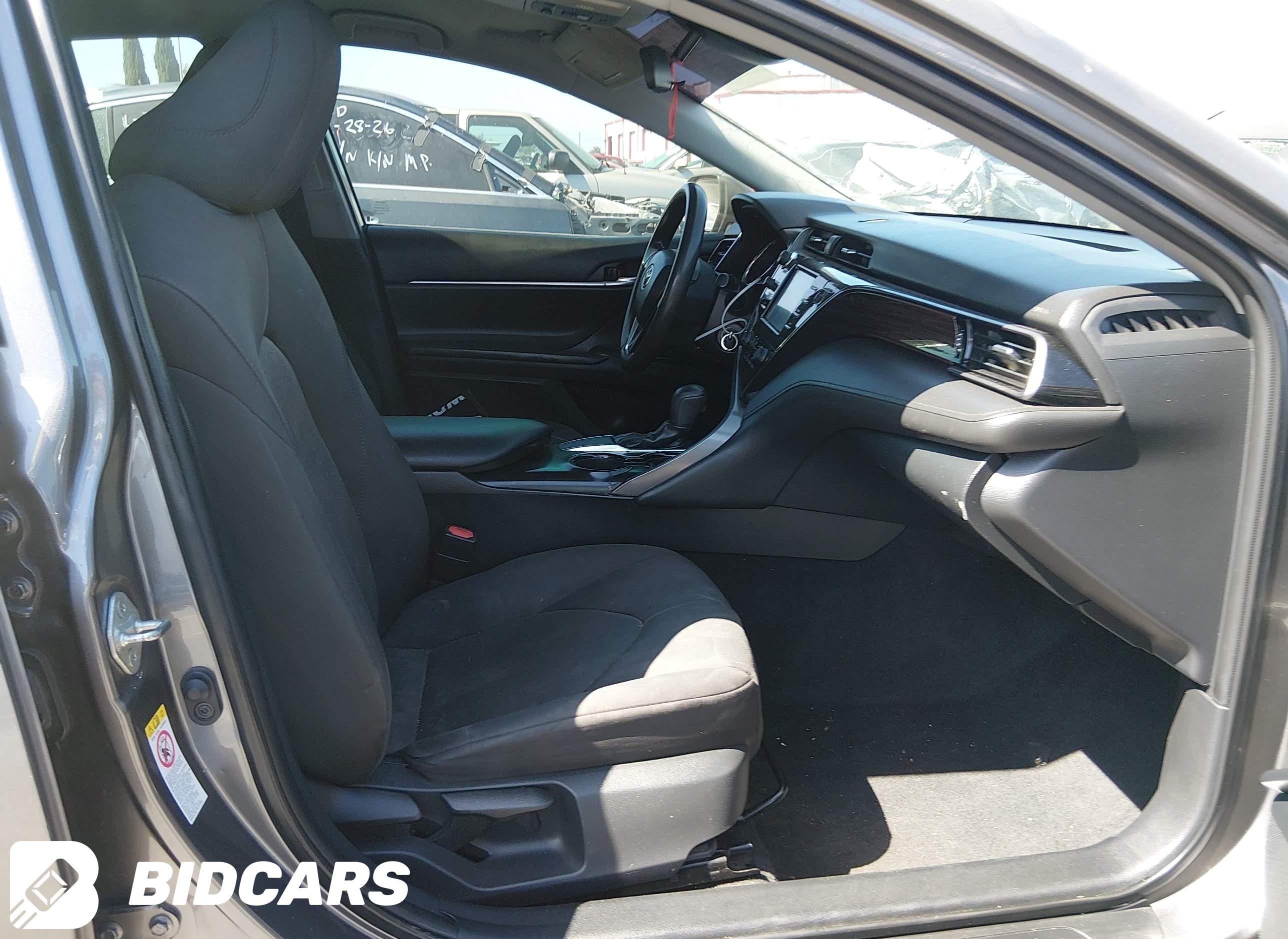 2019 Toyota Camry, LE