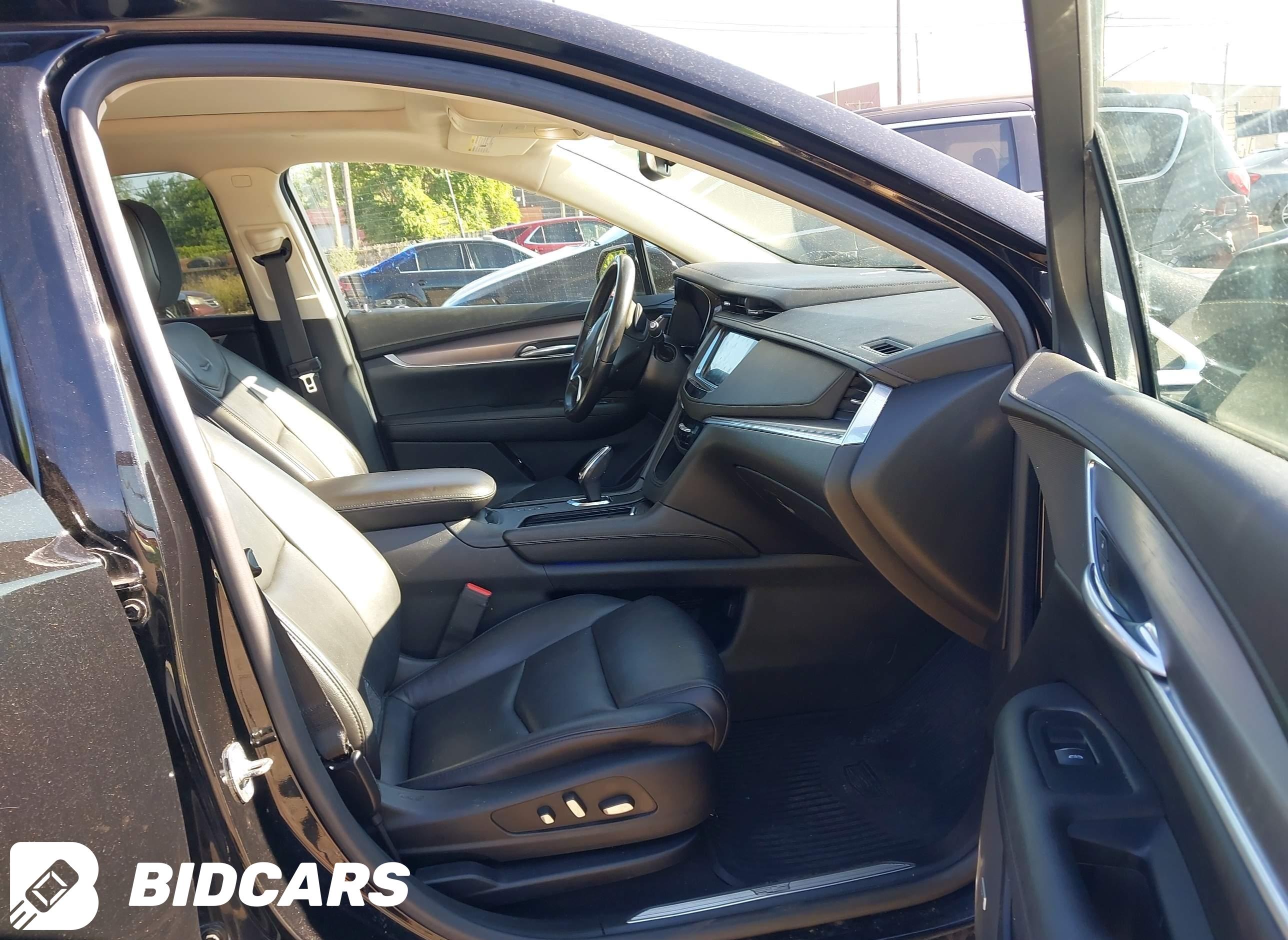 2018 Cadillac XT5, Luxury