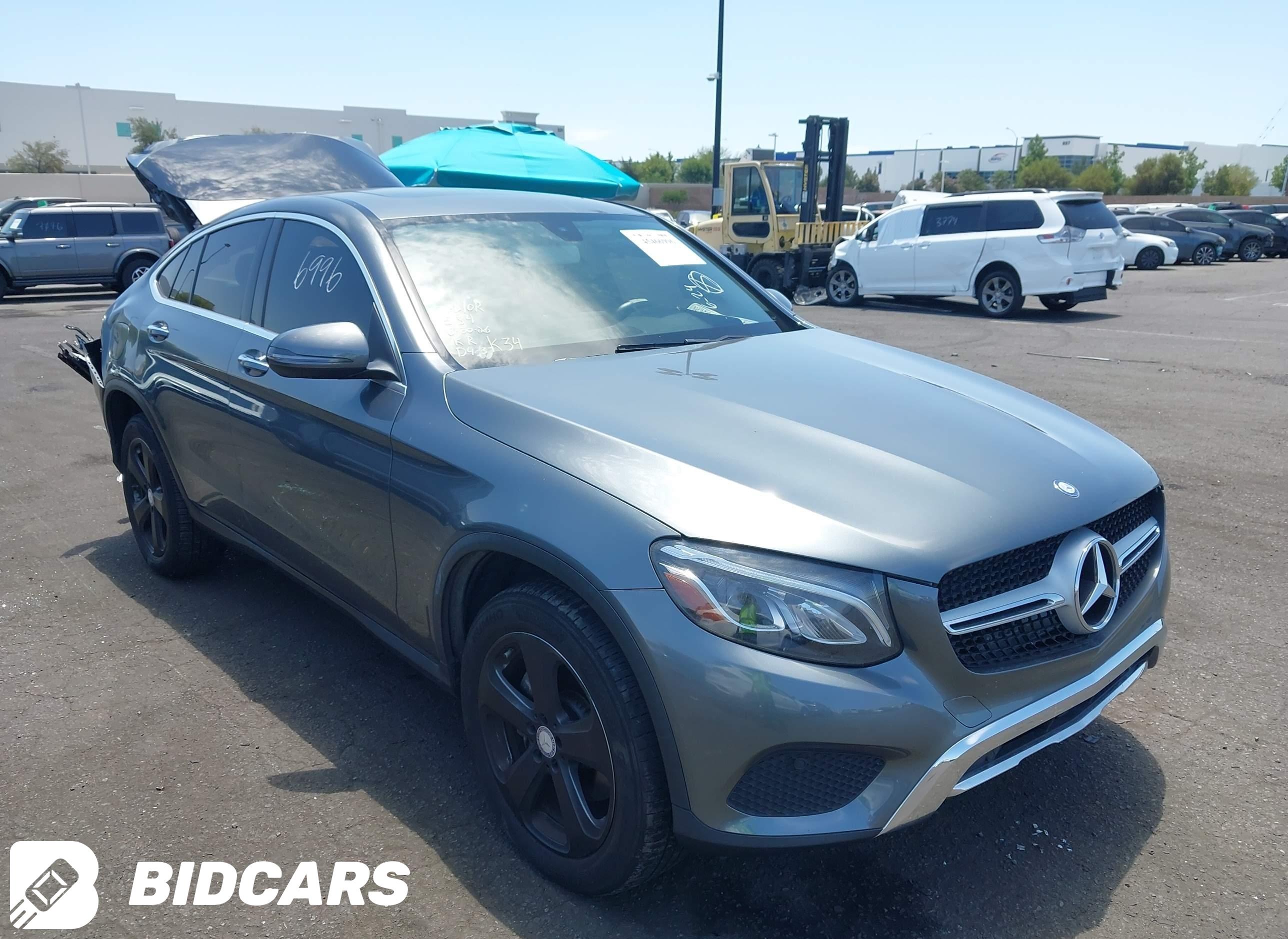 2017 Mercedes-Benz Glc 300 Co...