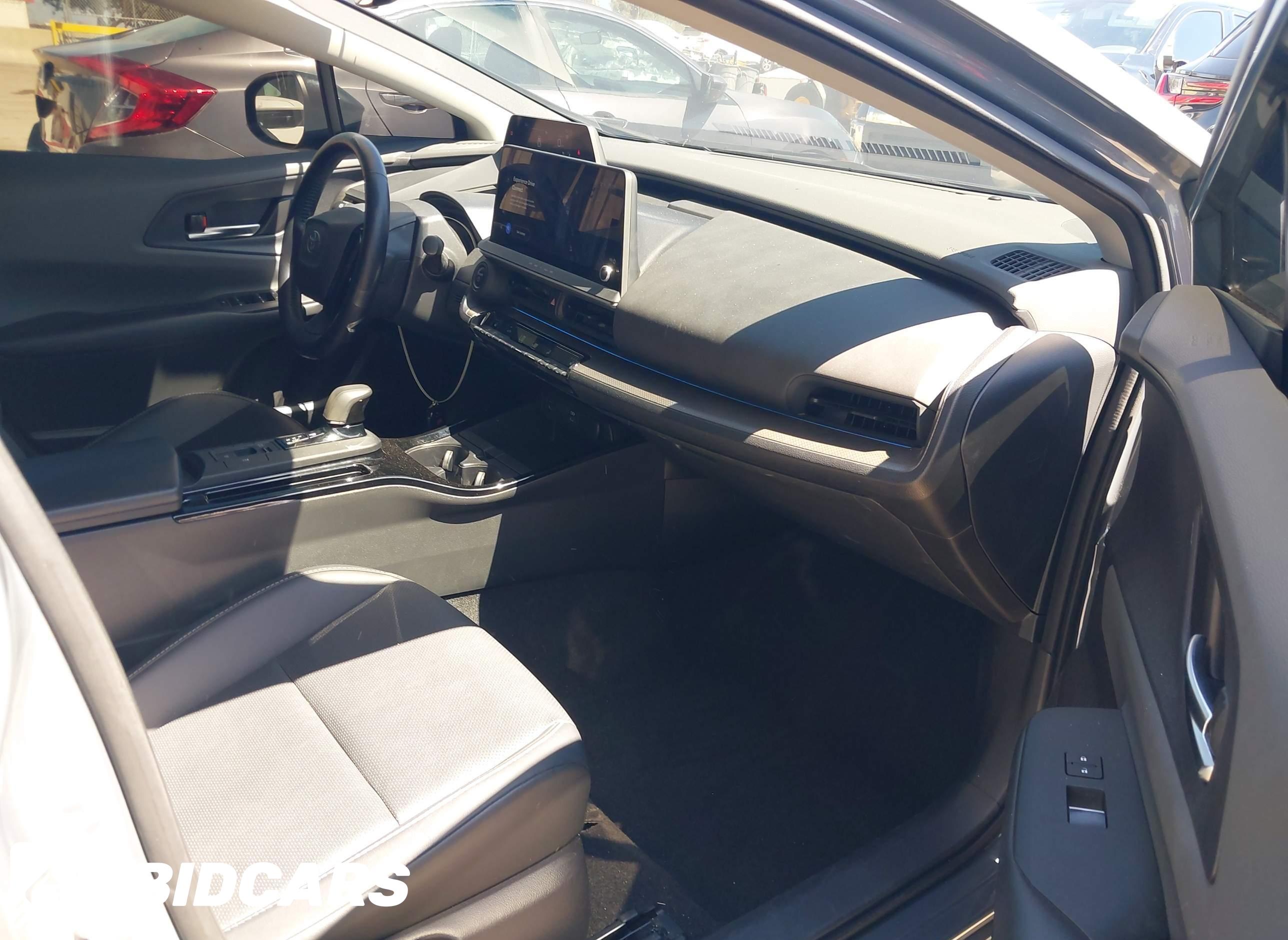 2024 Toyota Prius, Xle