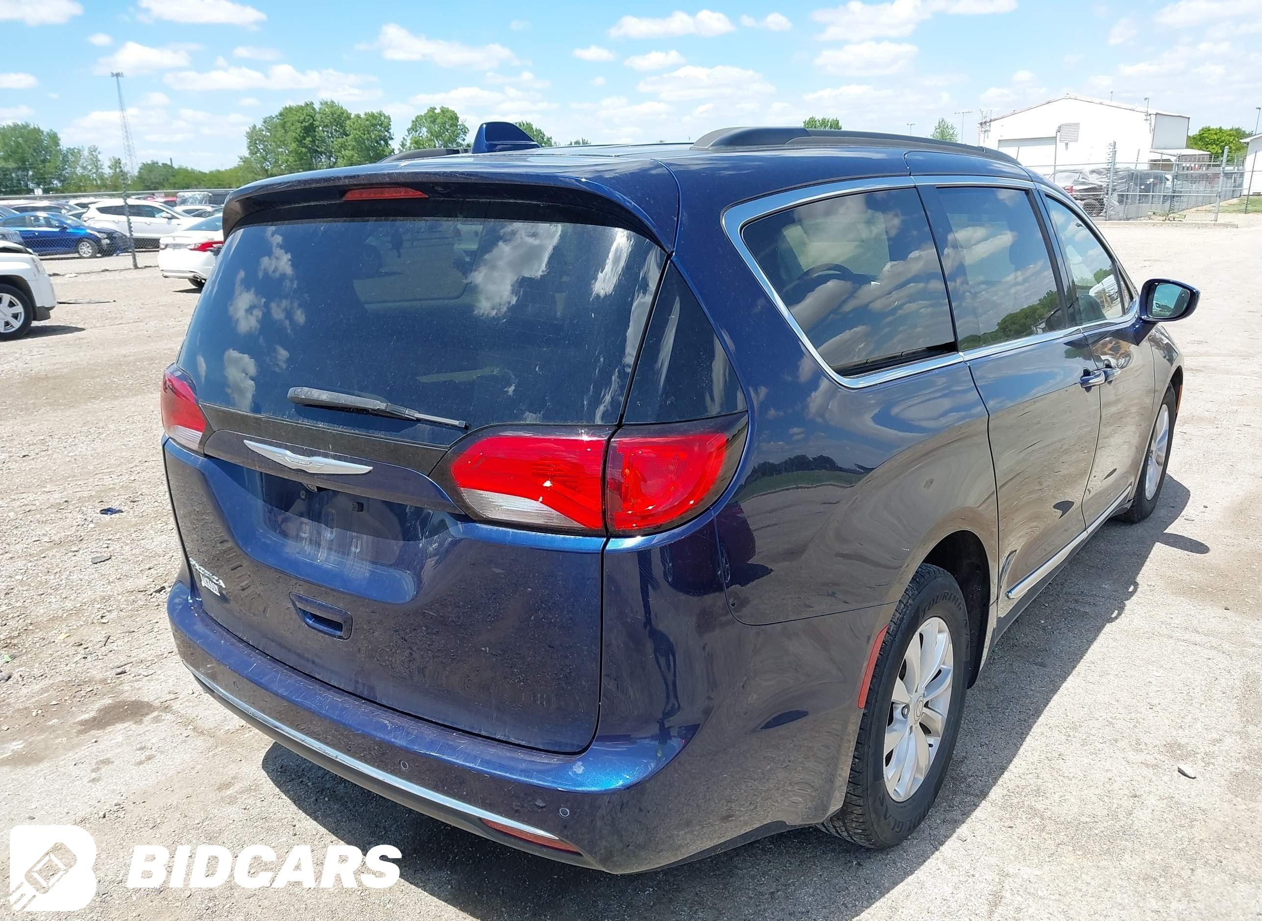 2017 Chrysler Pacifica, Touri...