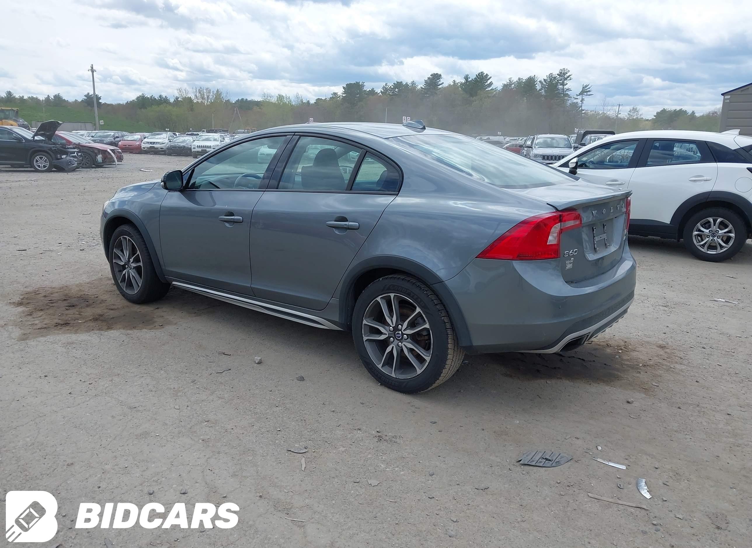2016 Volvo S60, Cross Country...