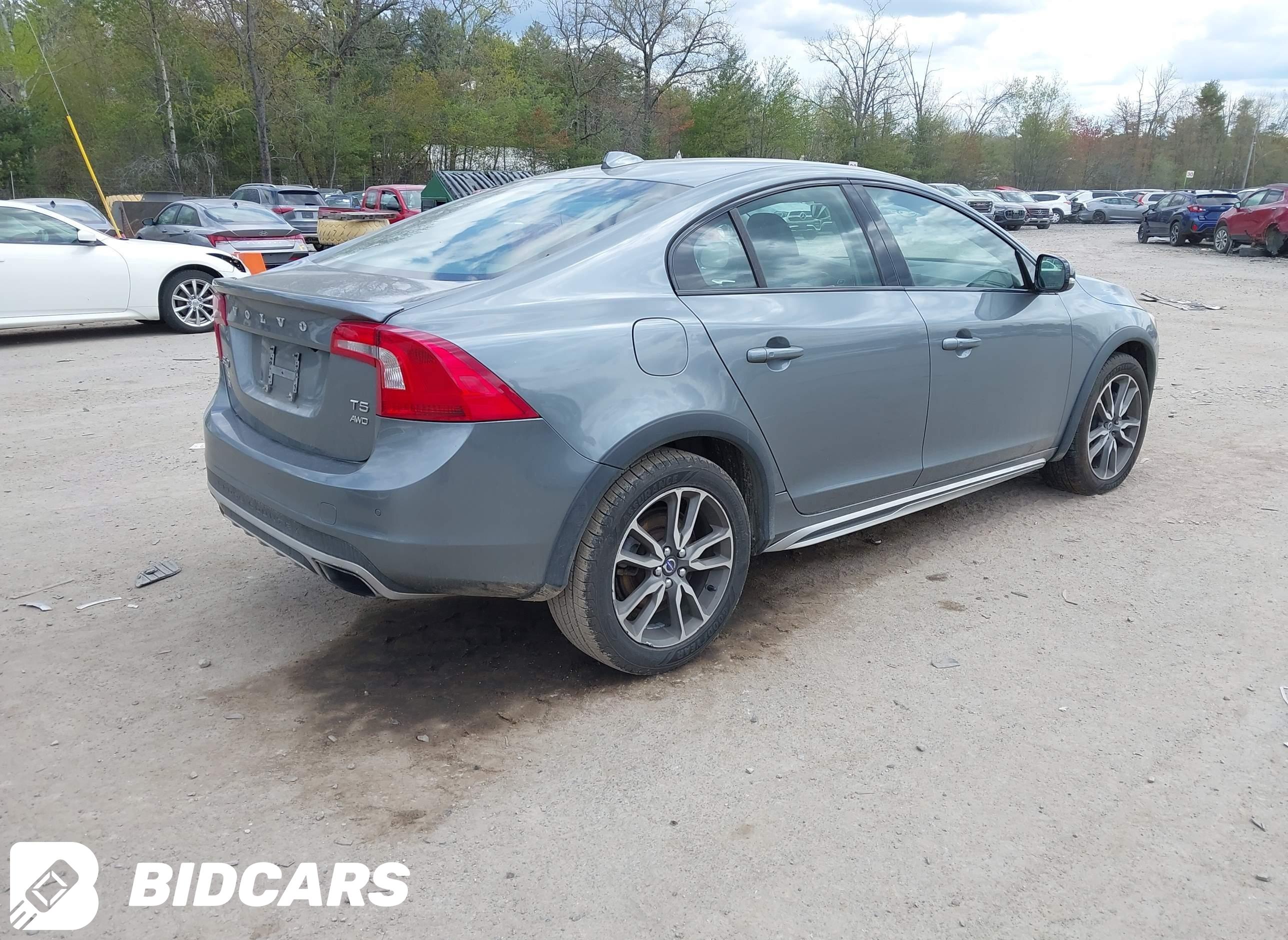 2016 Volvo S60, Cross Country...