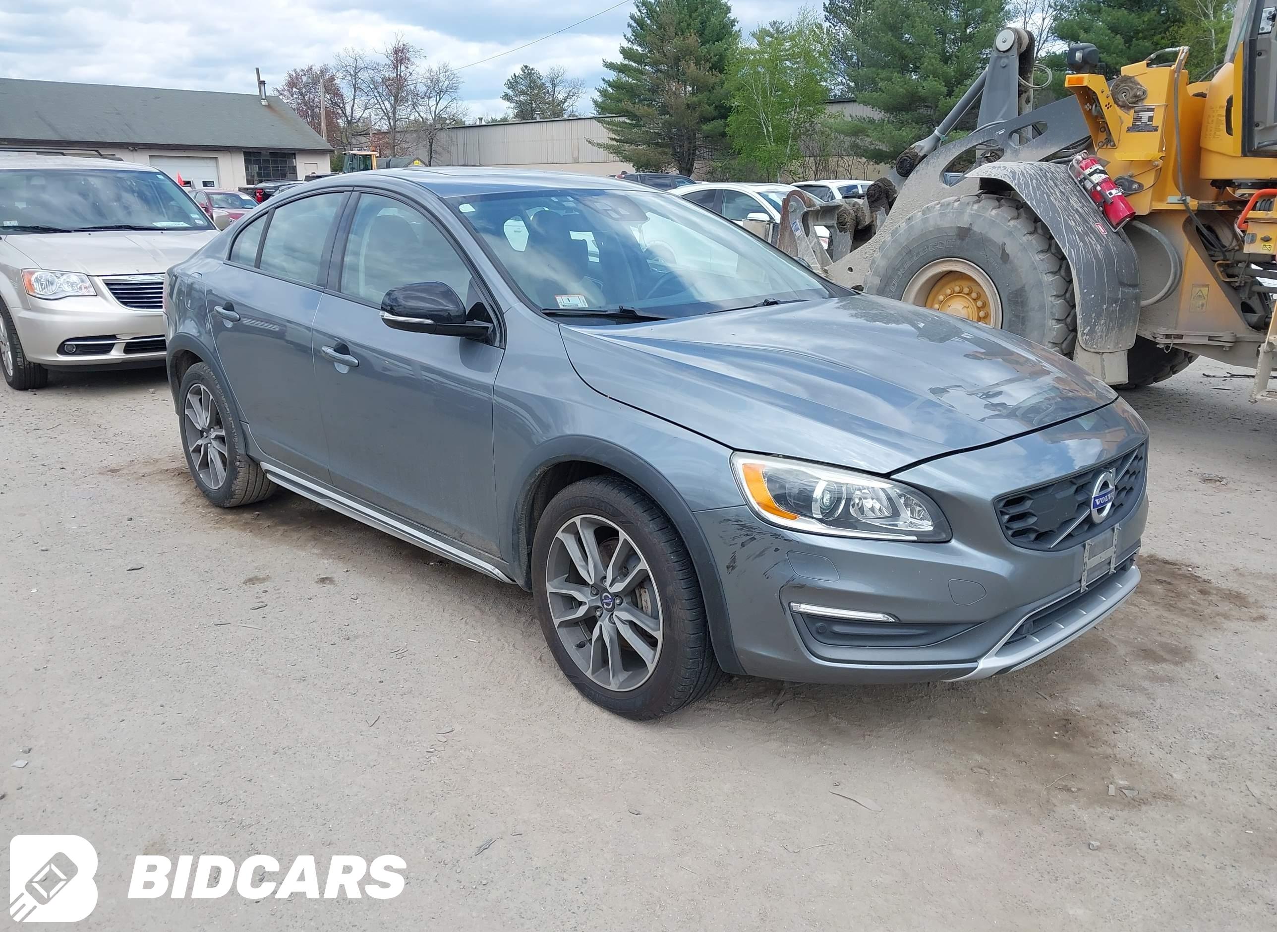 2016 Volvo S60, Cross Country...