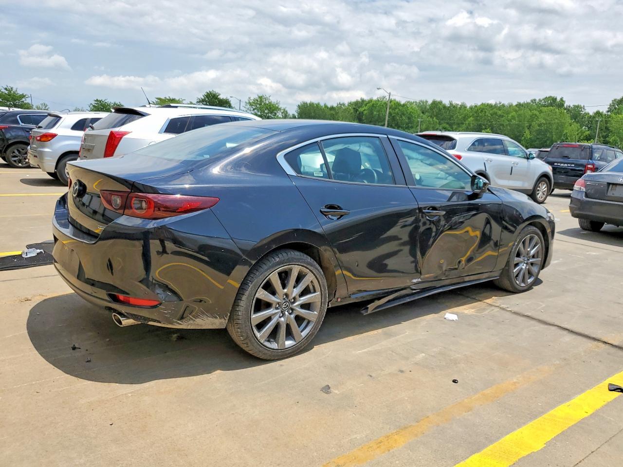 2025 Mazda 3, Preferred