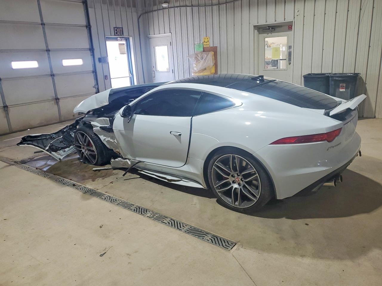 2016 Jaguar F-Type, R