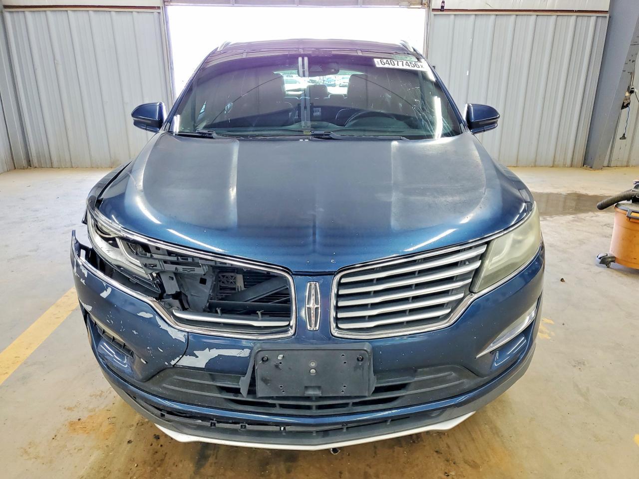 2015 Lincoln MKC, Premiere