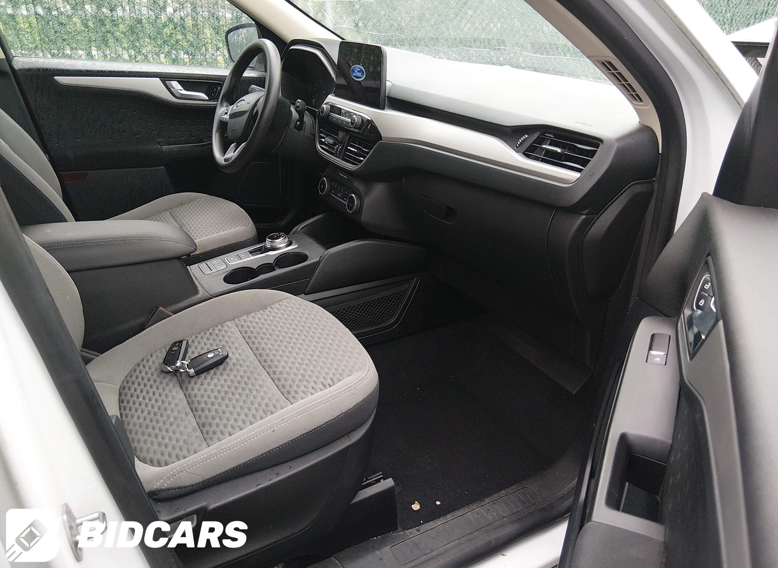 2020 Ford Escape, SE