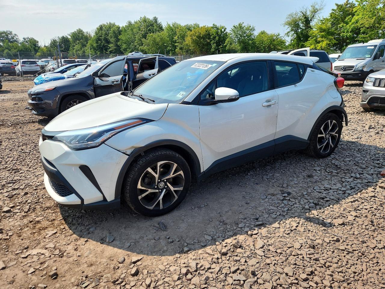 2021 Toyota C-HR, Xle