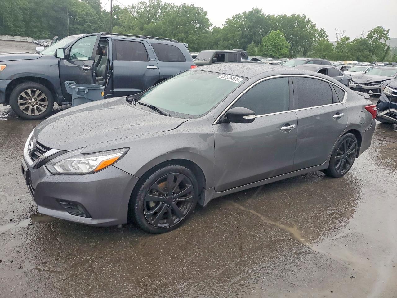 2017 Nissan Altima, 2.5 SR