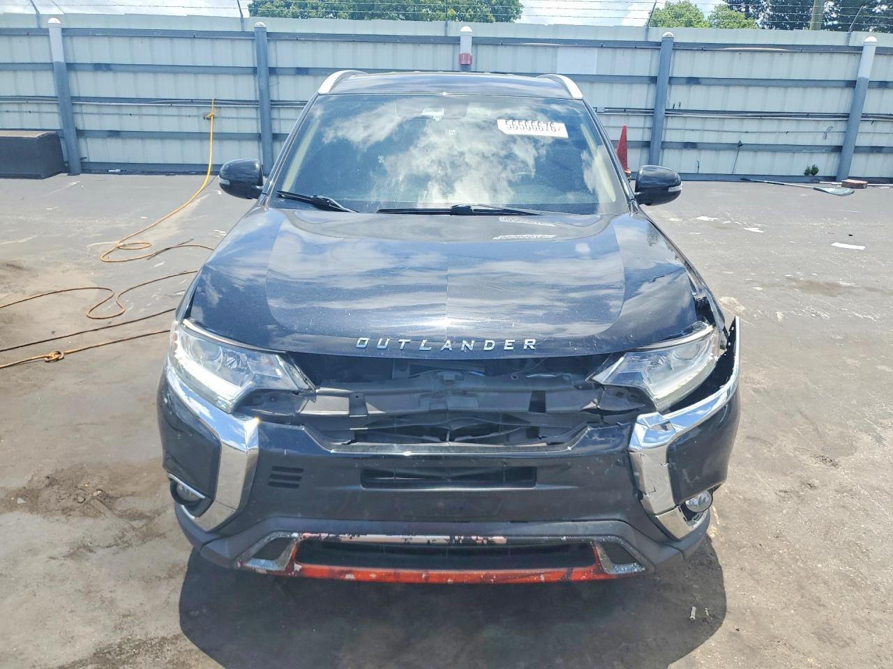 2020 Mitsubishi Outlander, SE