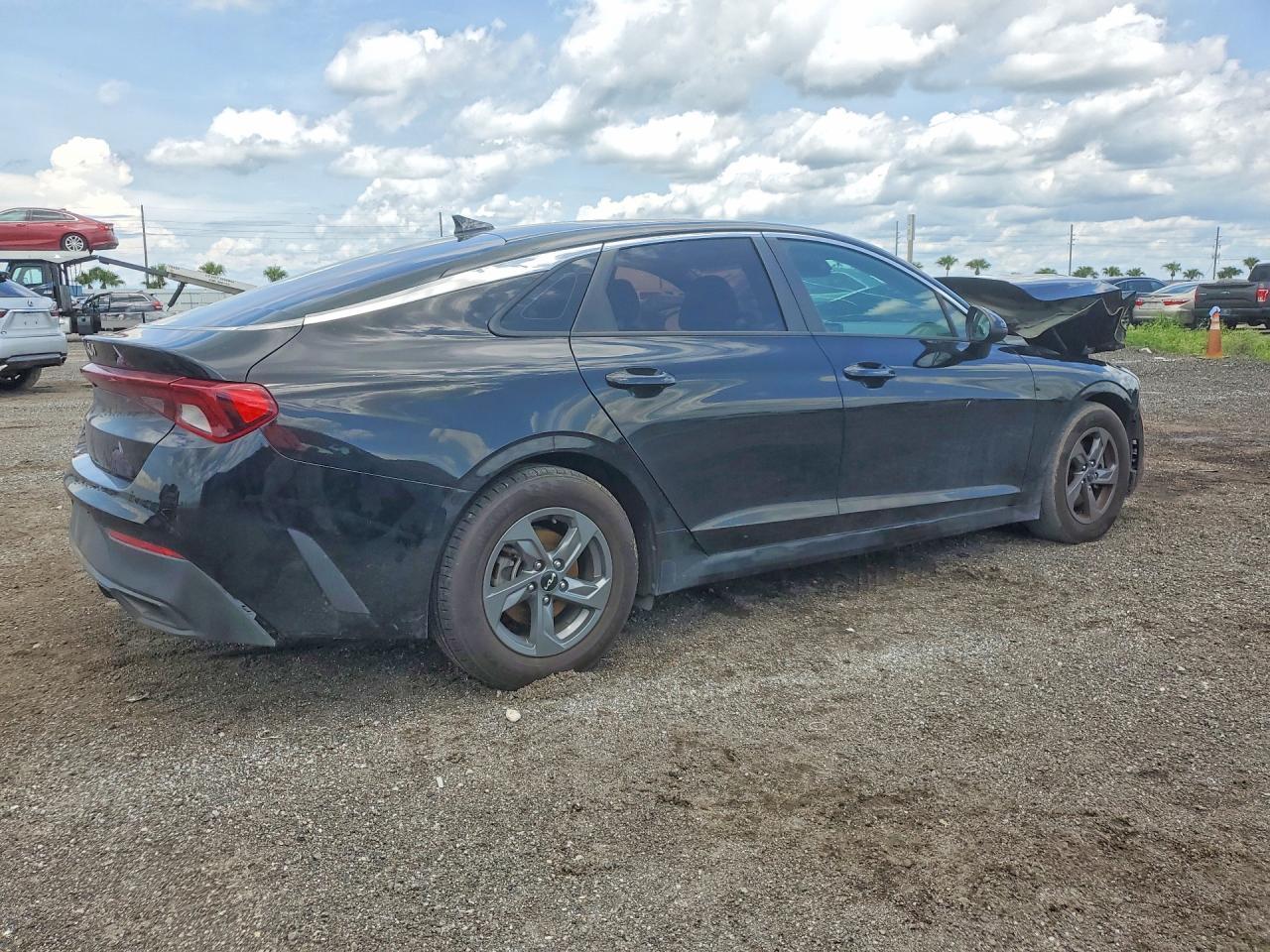 2022 KIA K5, LX