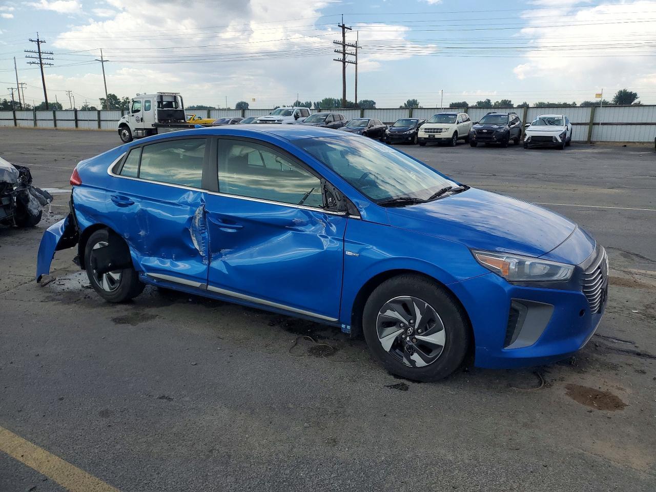 2017 Hyundai Ioniq, Sel