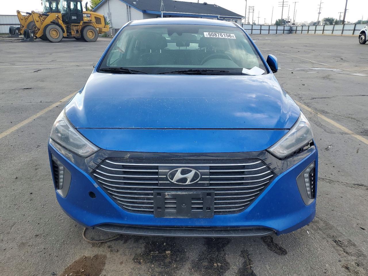 2017 Hyundai Ioniq, Sel