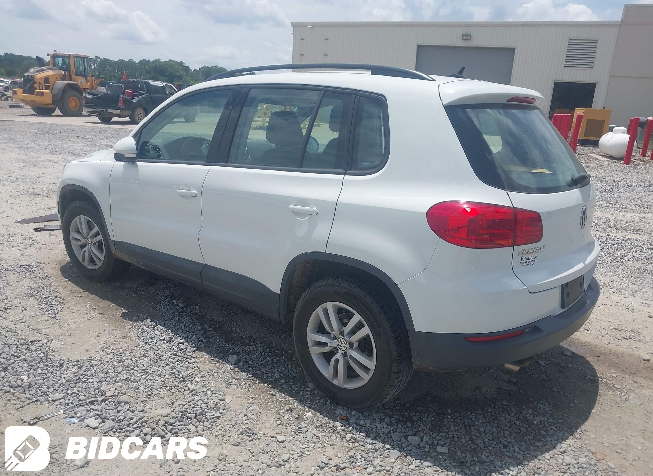 2016 Volkswagen Tiguan, S