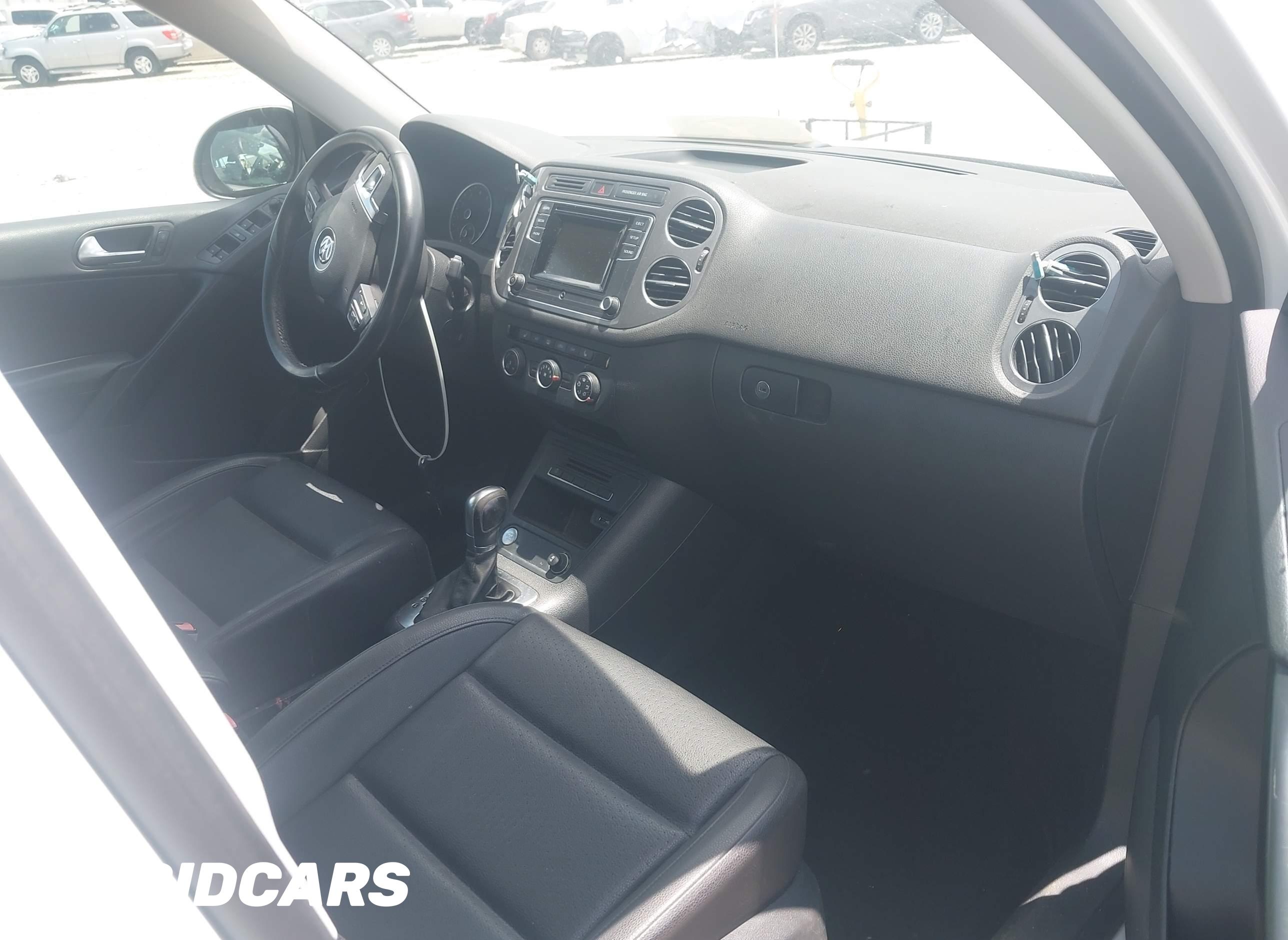 2016 Volkswagen Tiguan, S
