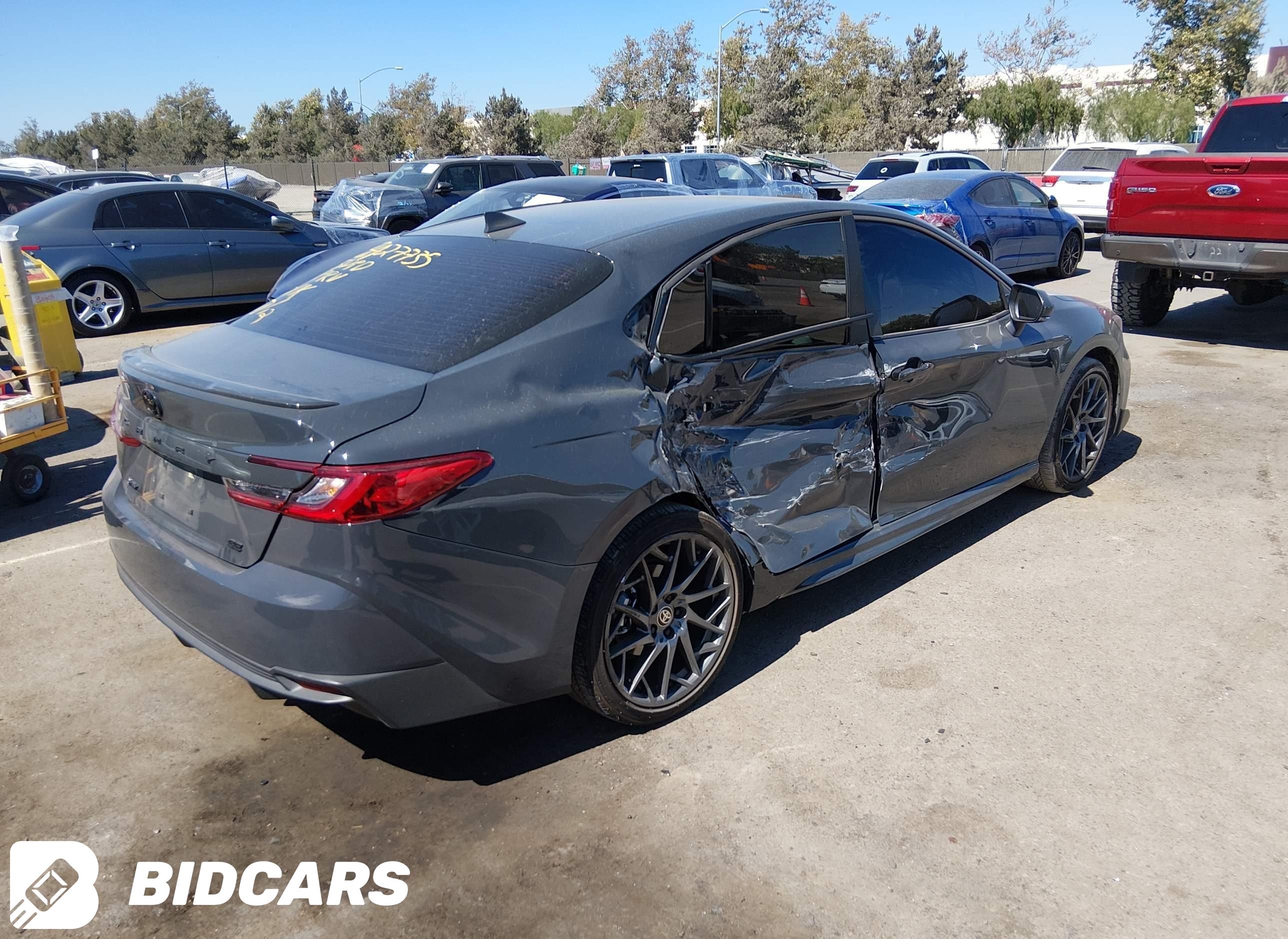 2026 Toyota Camry, SE