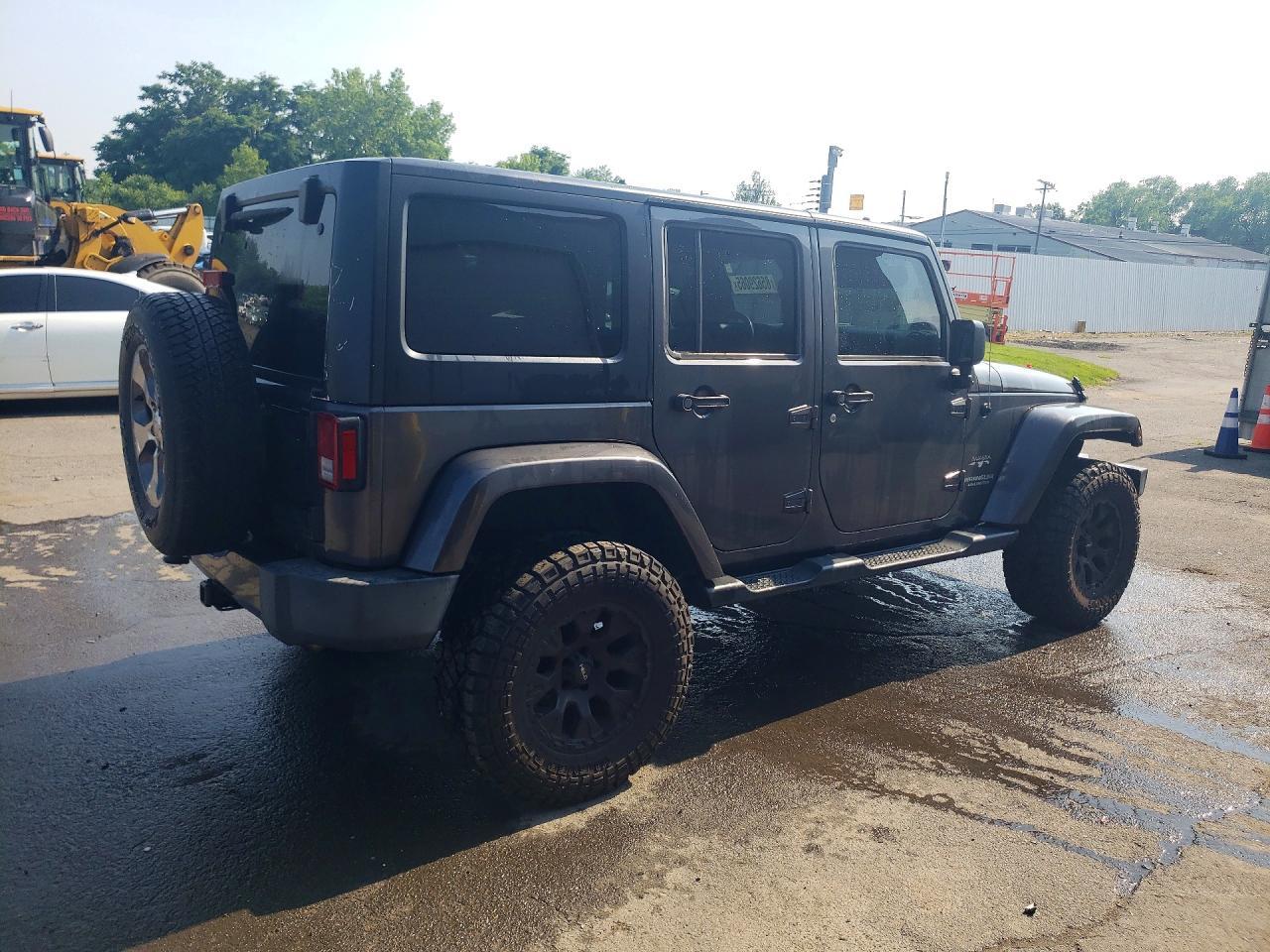 2016 Jeep Wrangler, Sahara