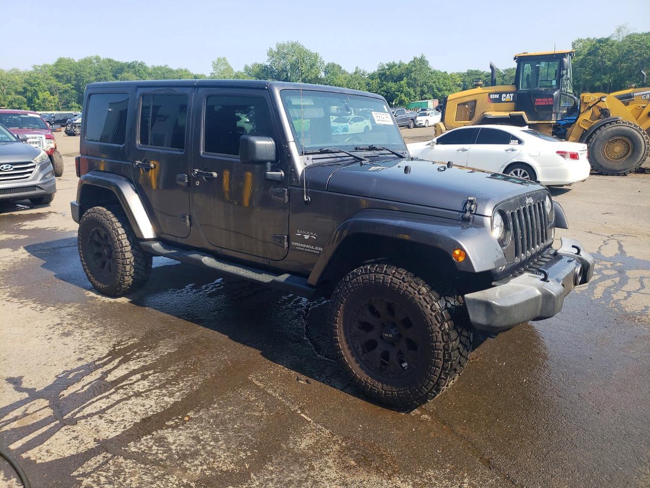 2016 Jeep Wrangler, Sahara