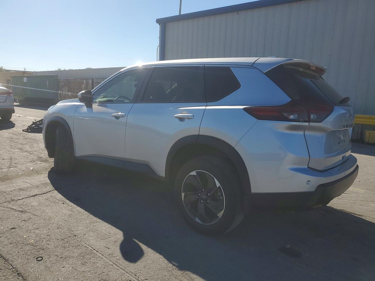 2024 Nissan Rogue, SV