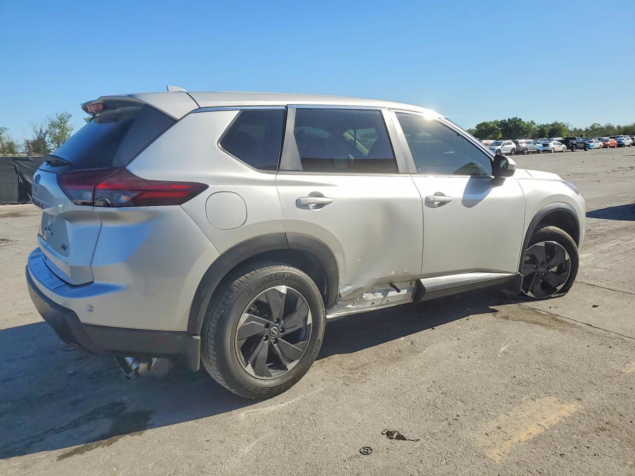 2024 Nissan Rogue, SV