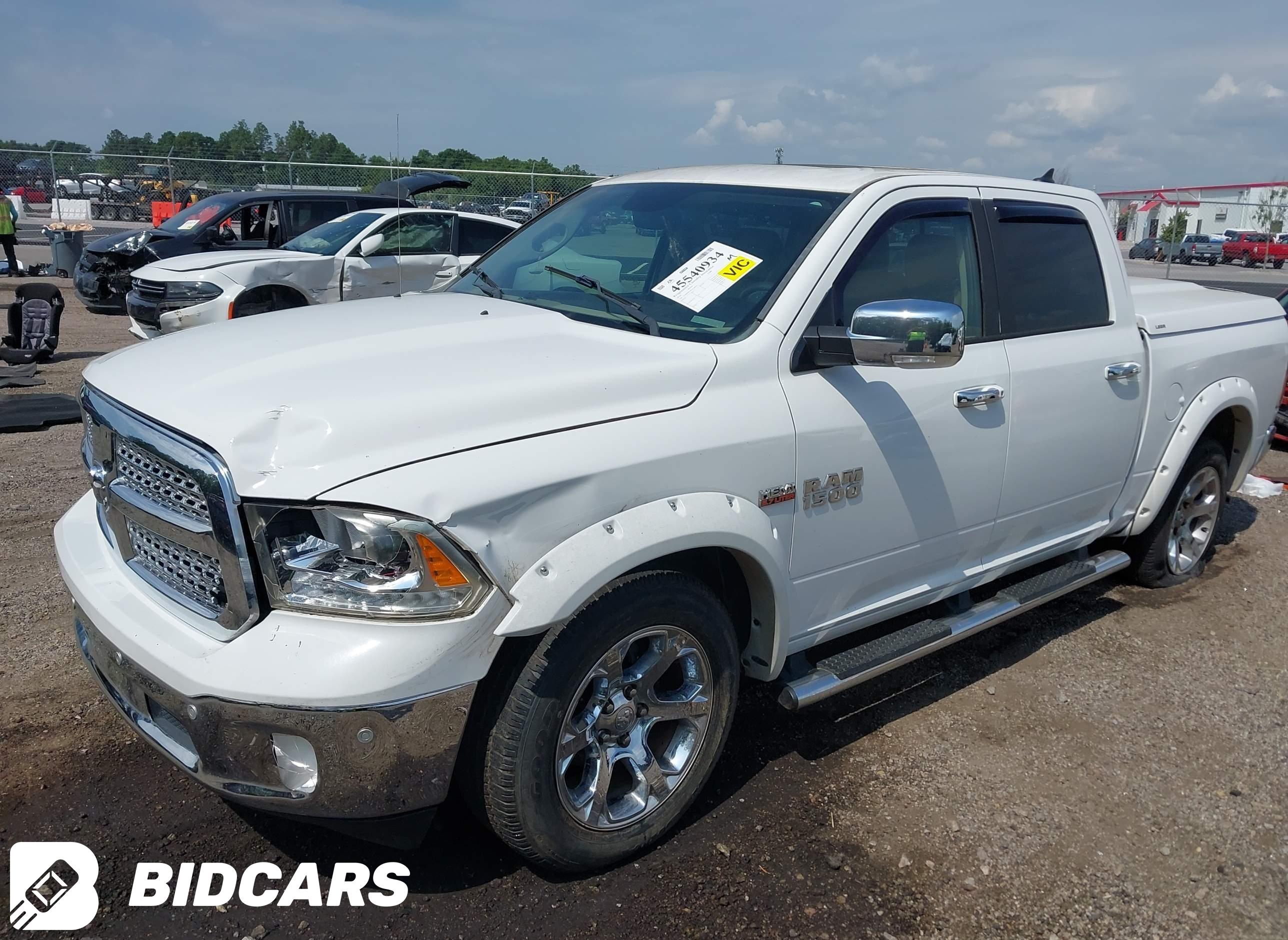 2016 RAM 1500, Laramie