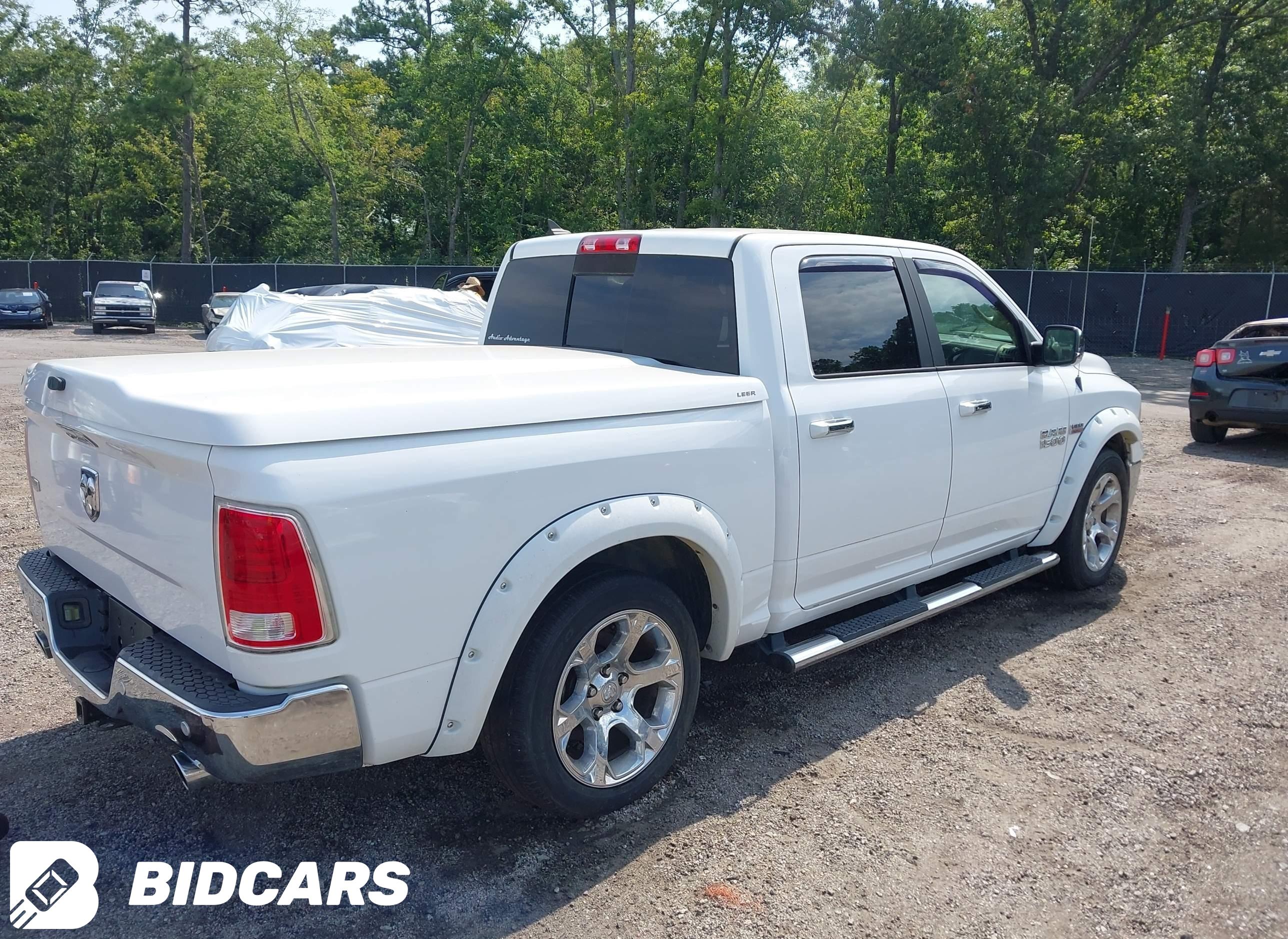 2016 RAM 1500, Laramie
