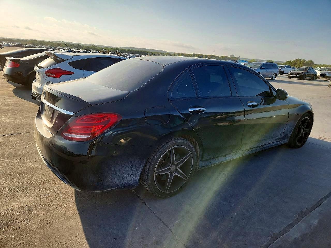 2016 Mercedes-Benz C-Class, 4...