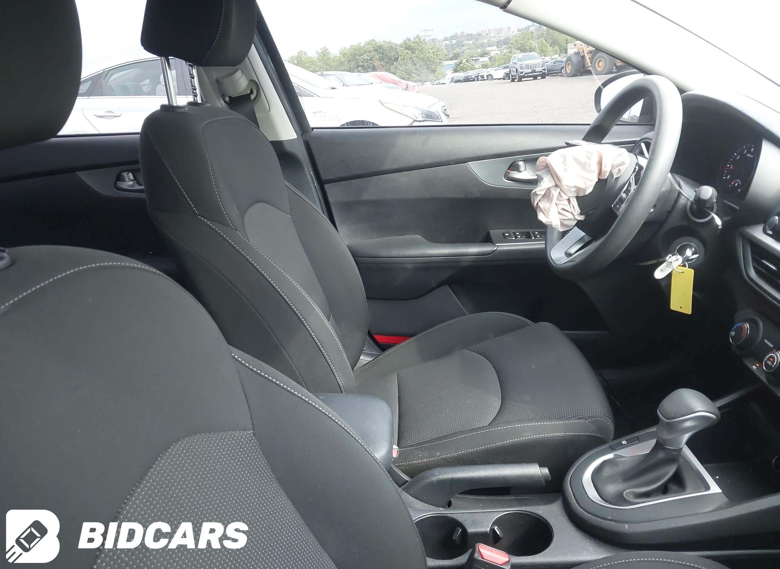 2021 KIA Forte, Lxs