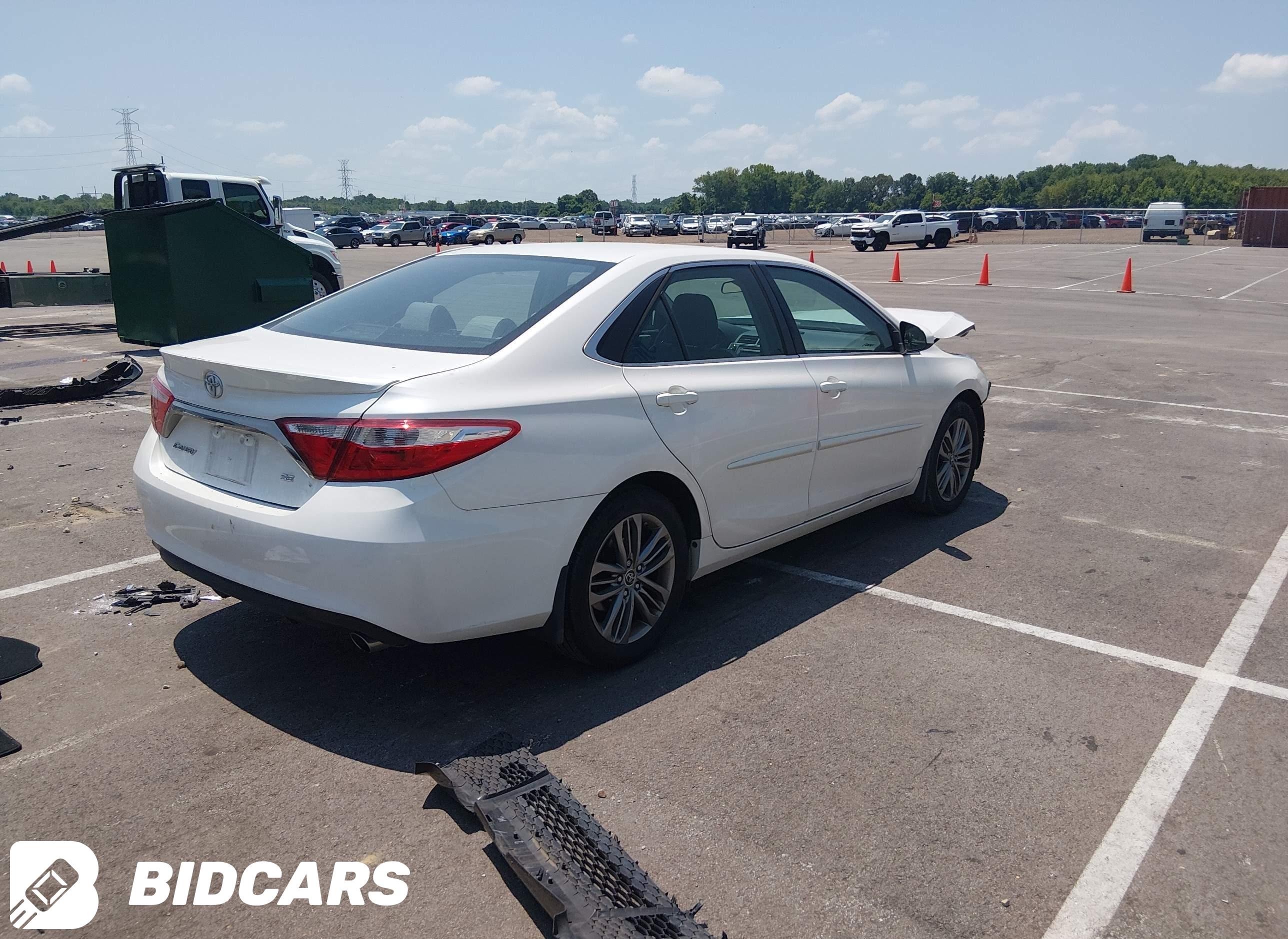 2016 Toyota Camry, SE