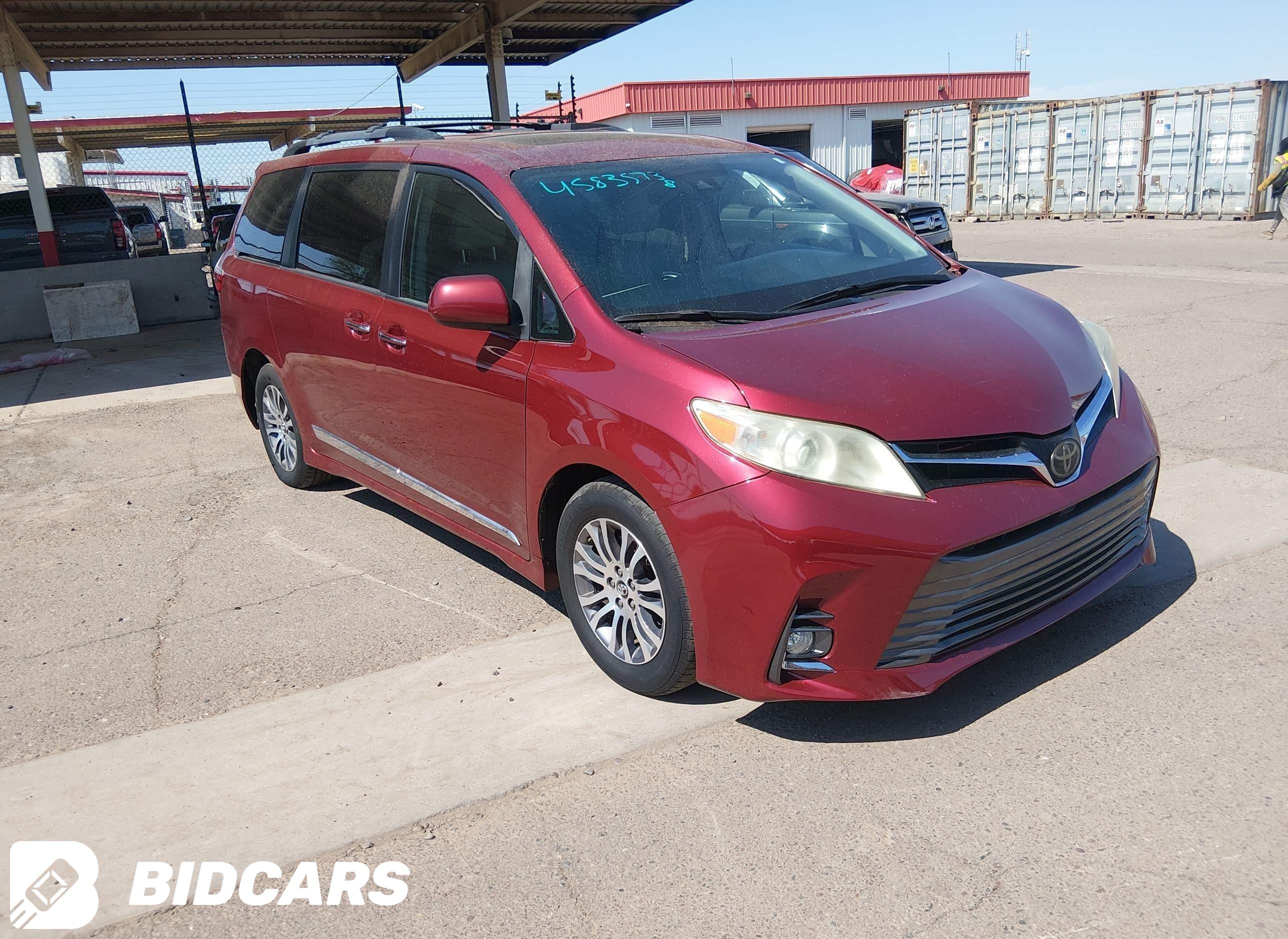 2018 Toyota Sienna, Xle/Xle P...
