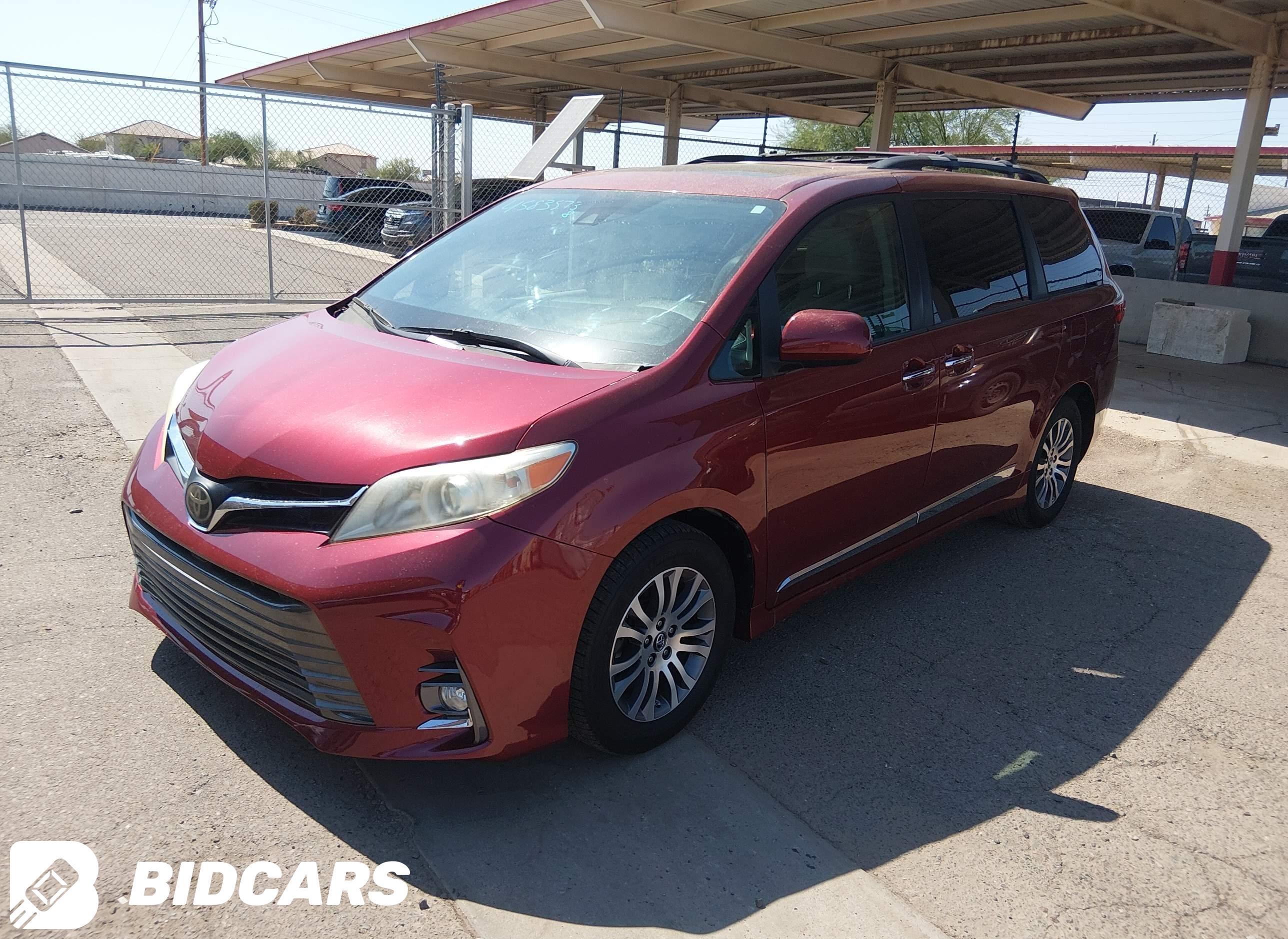 2018 Toyota Sienna, Xle/Xle P...