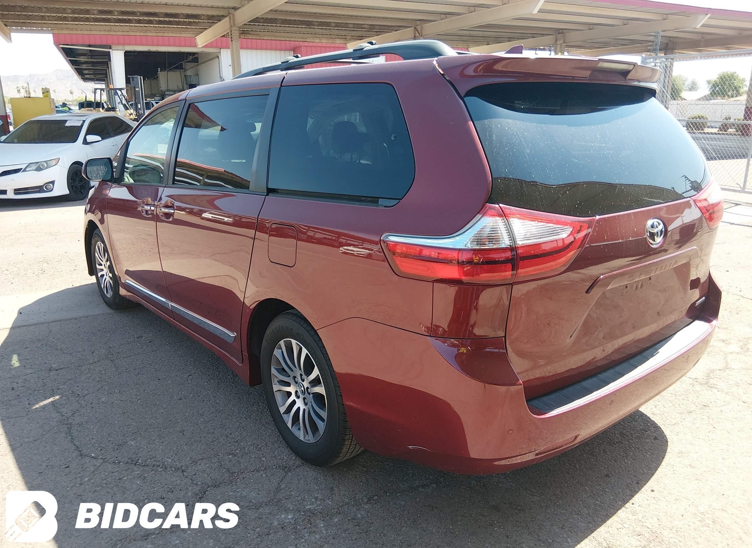 2018 Toyota Sienna, Xle/Xle P...