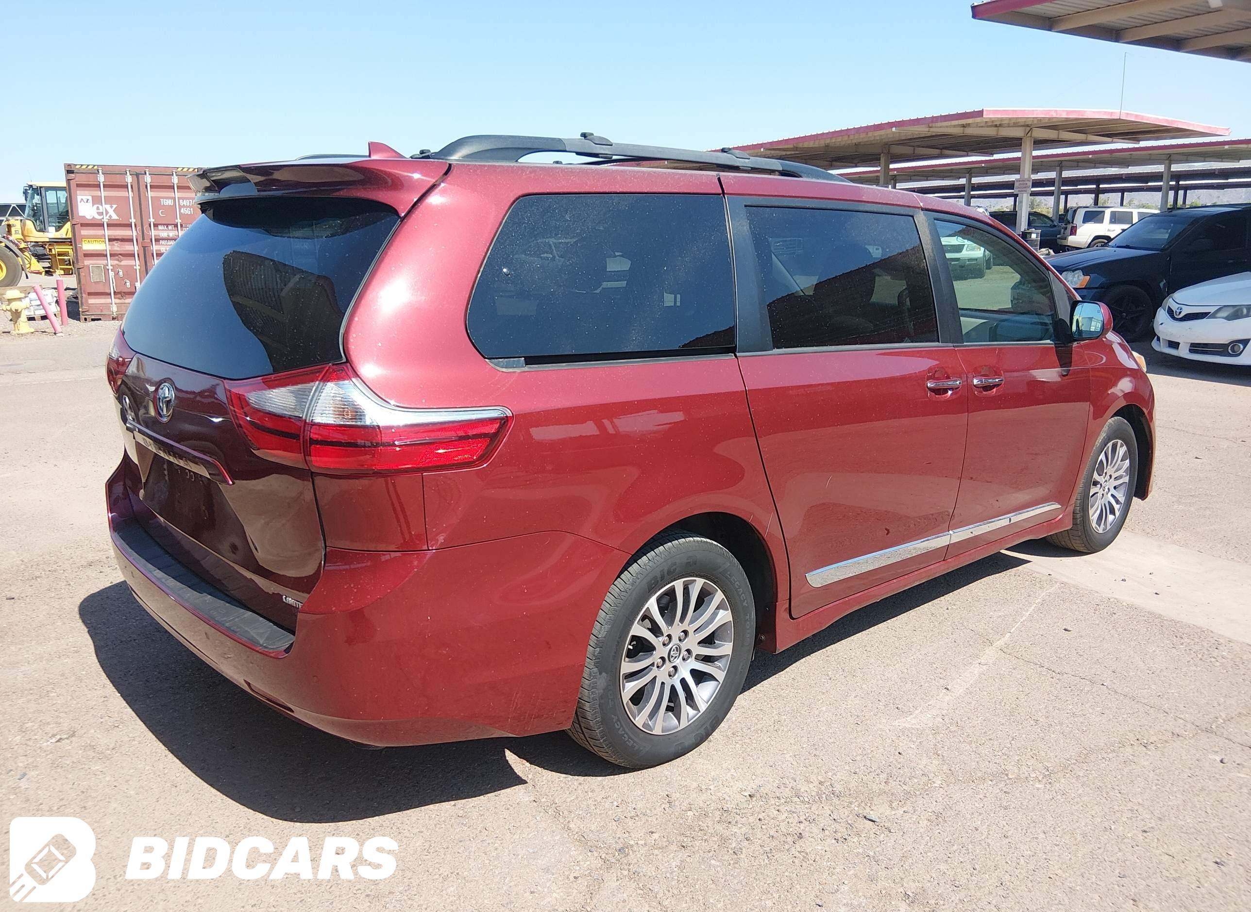 2018 Toyota Sienna, Xle/Xle P...