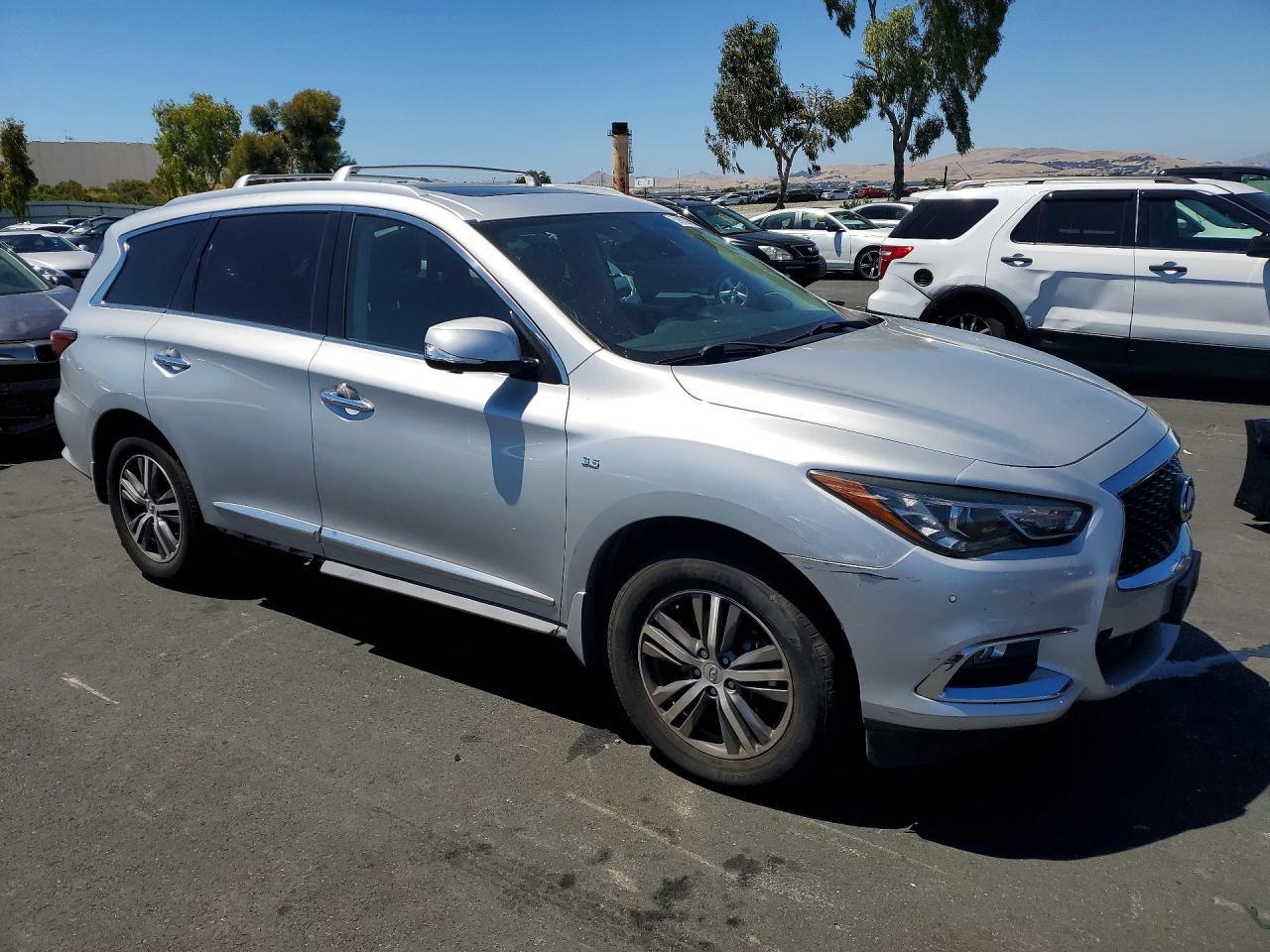 2020 Infiniti QX60, Luxe