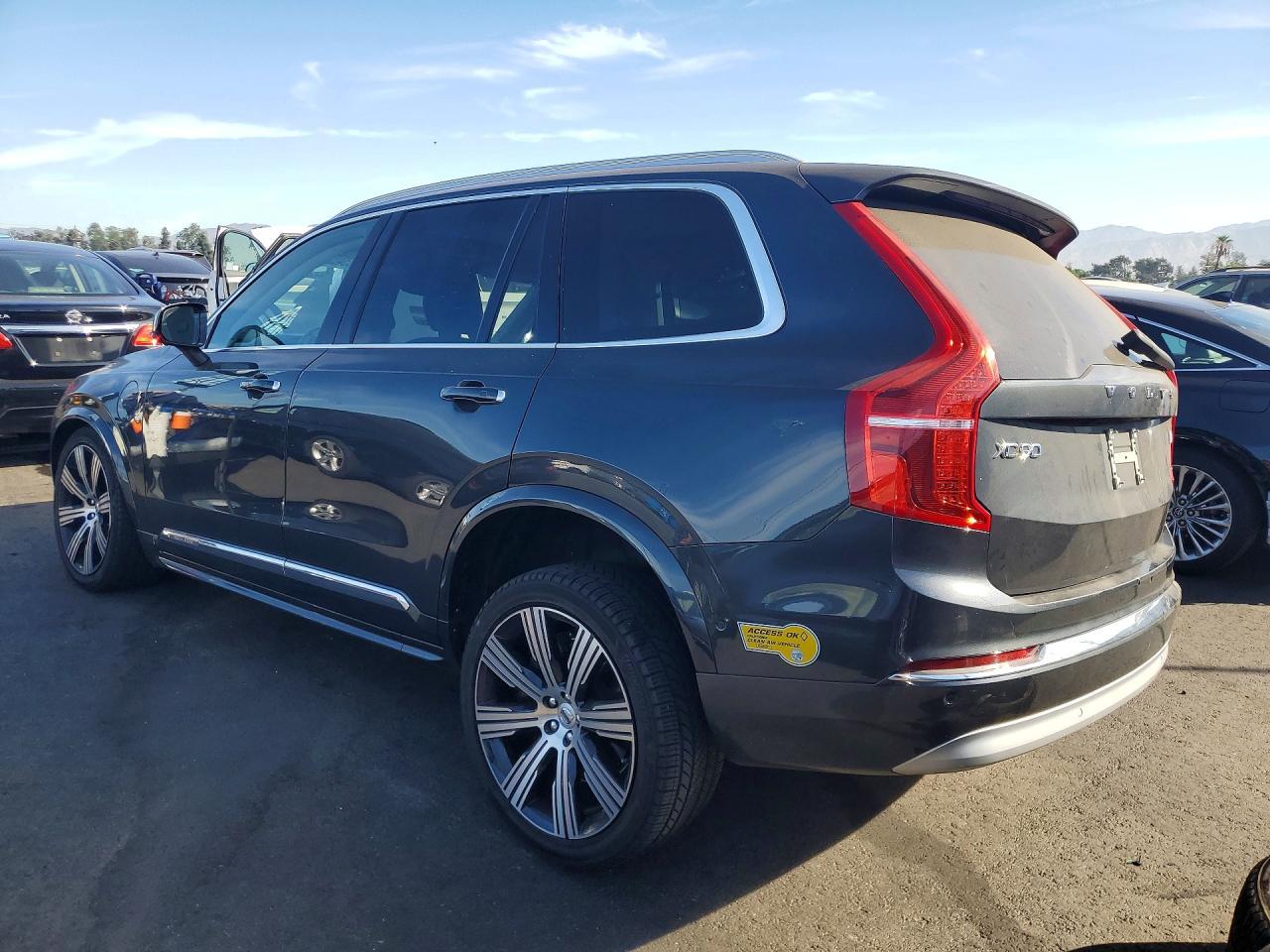 2022 Volvo XC90, T8 Recharge...