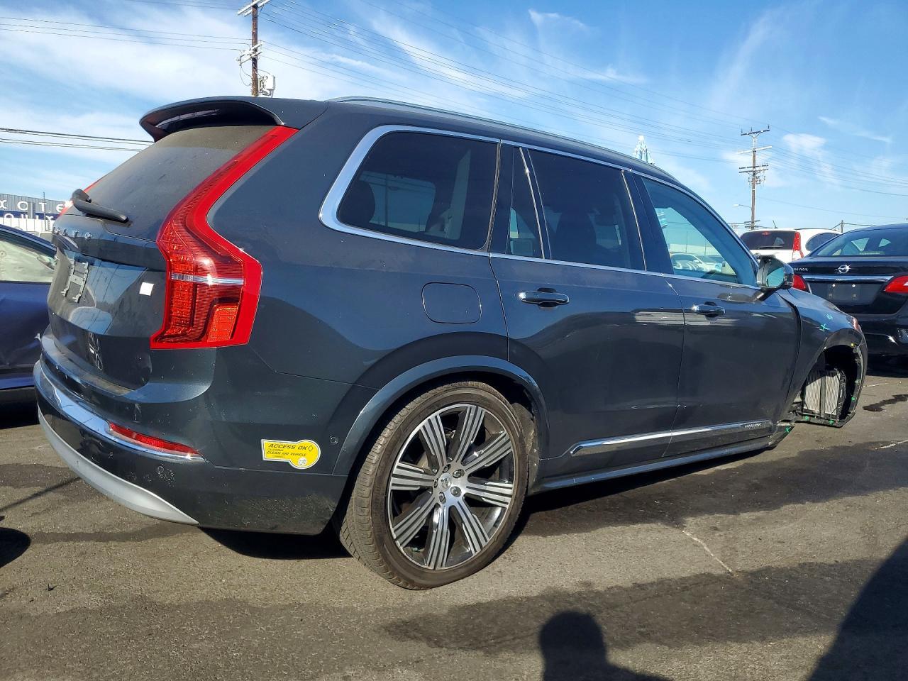 2022 Volvo XC90, T8 Recharge...